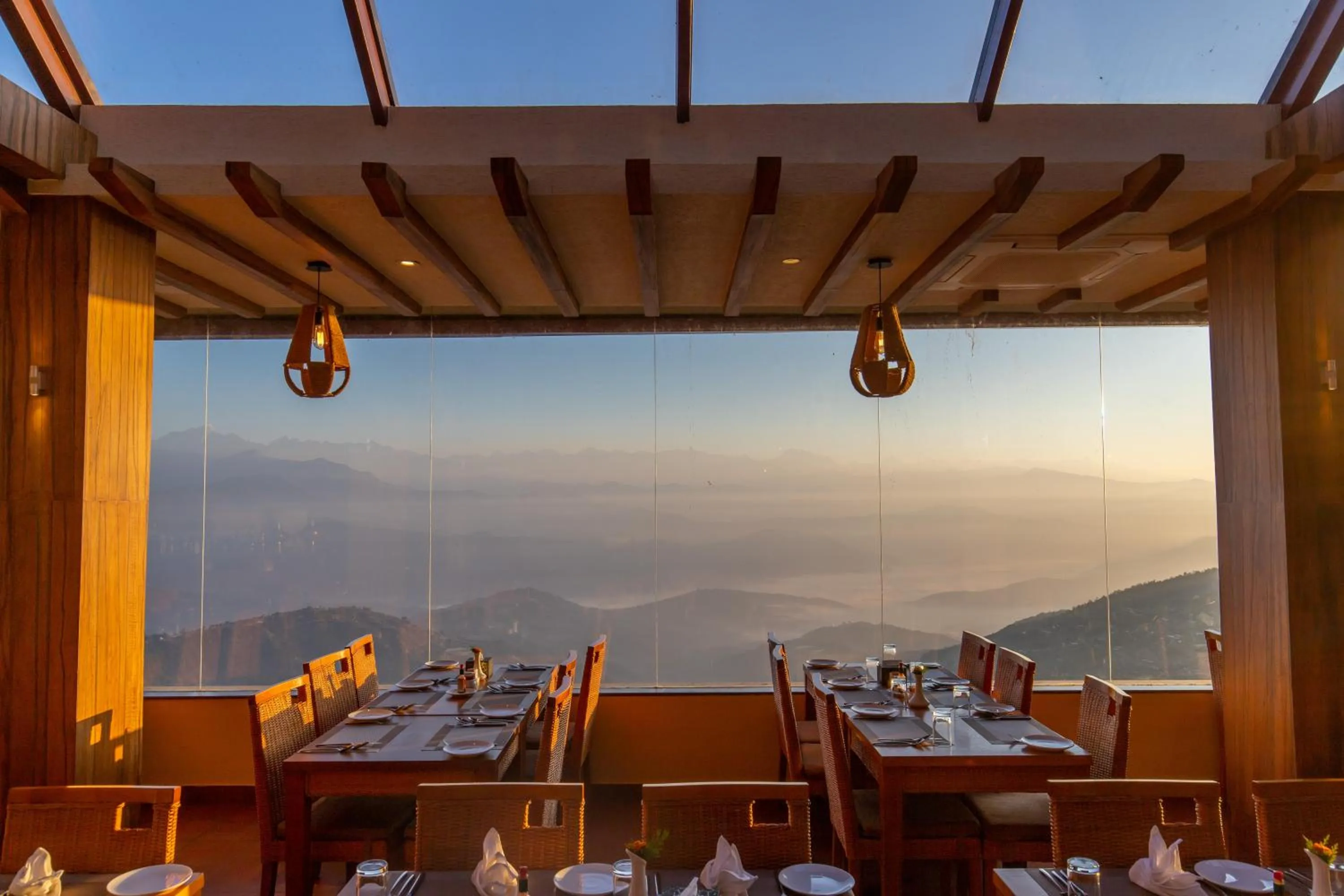 Restaurant/places to eat in Hotel Mystic Mountain