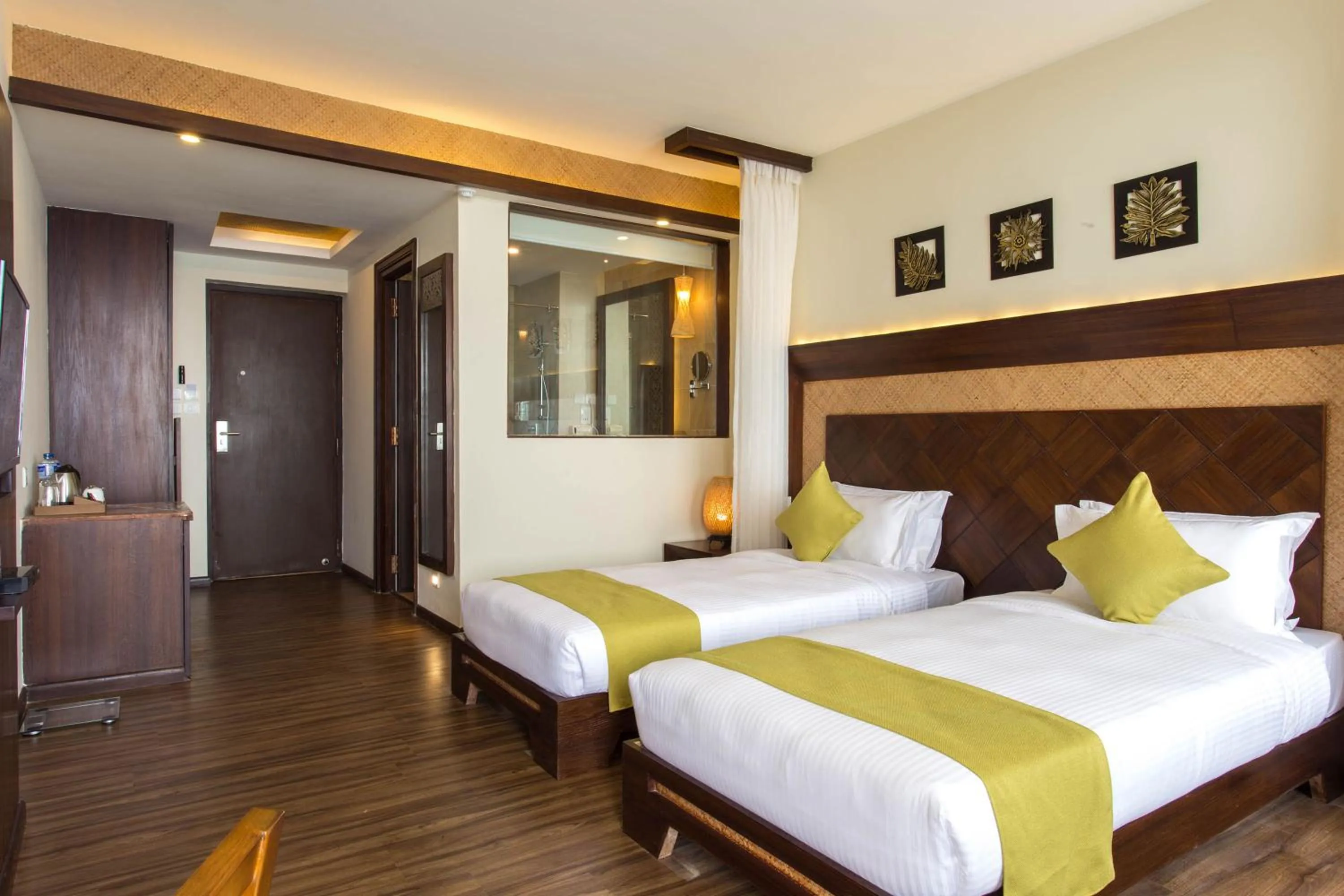 Bedroom, Bed in Hotel Mystic Mountain