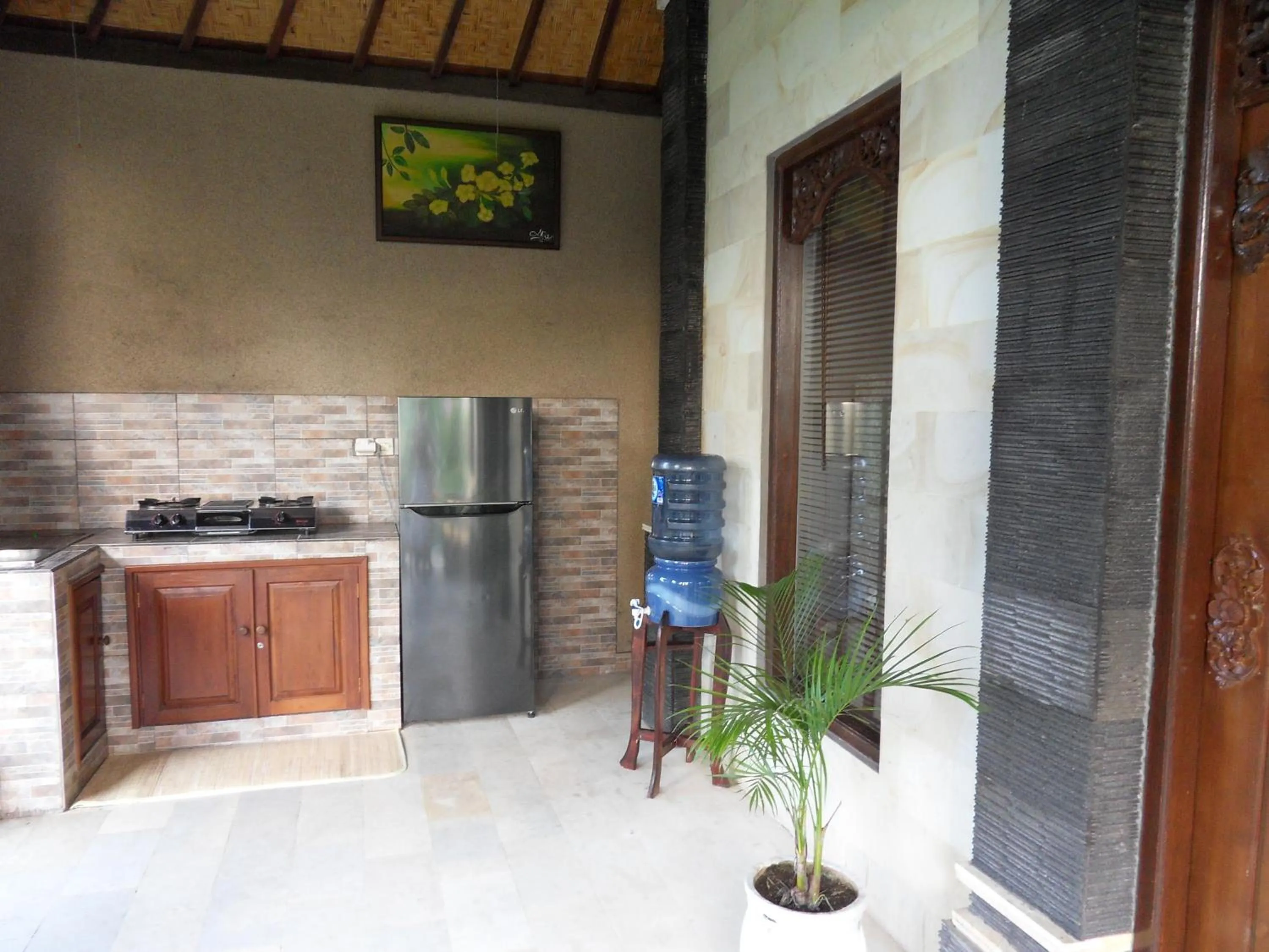 Kitchen or kitchenette in TEGAL SARI, Pemuteran- North Bali