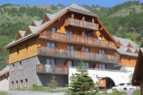 Chalets de Praroustan by Actisource