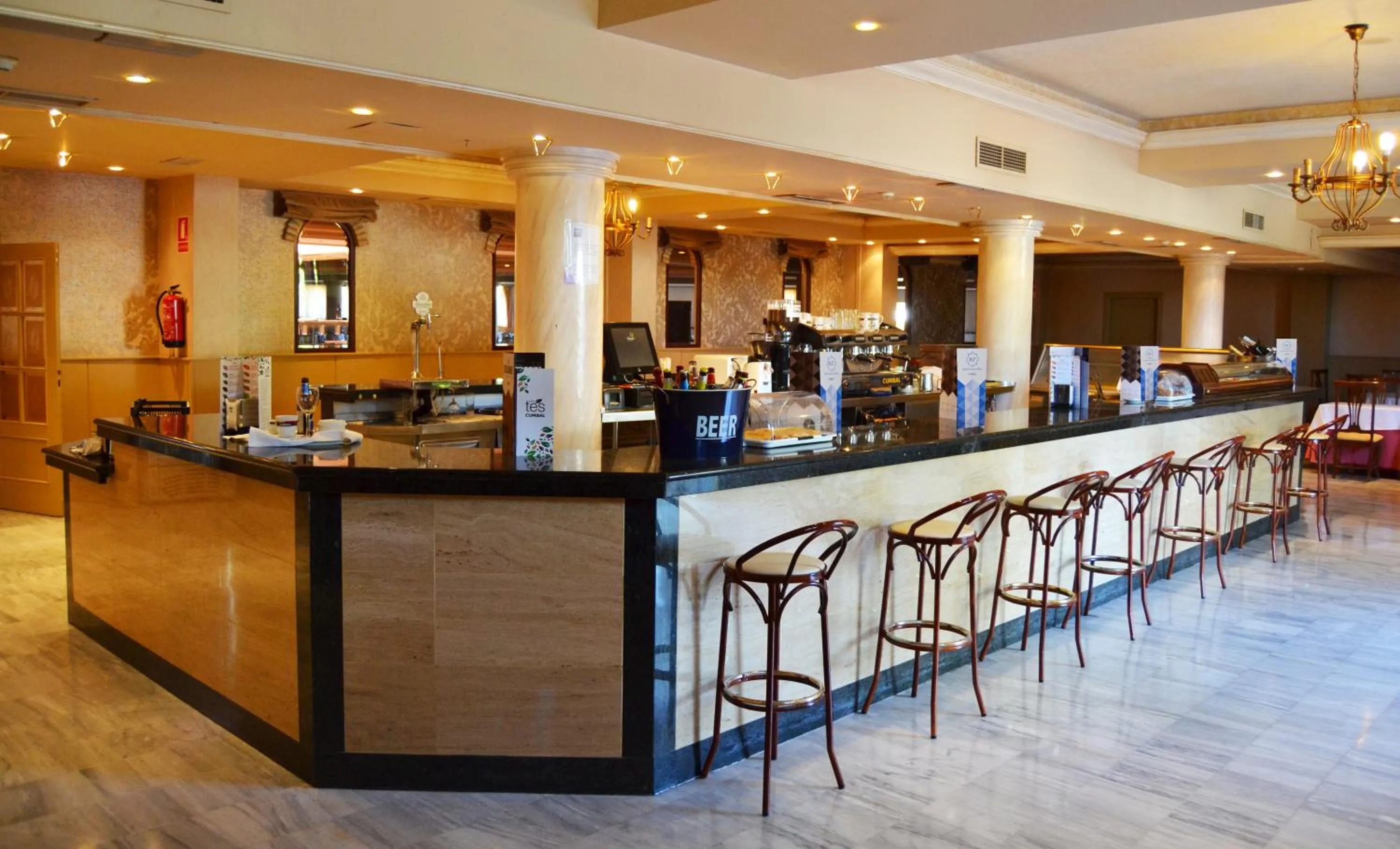 Lounge or bar in Hotel Reyes Ziries