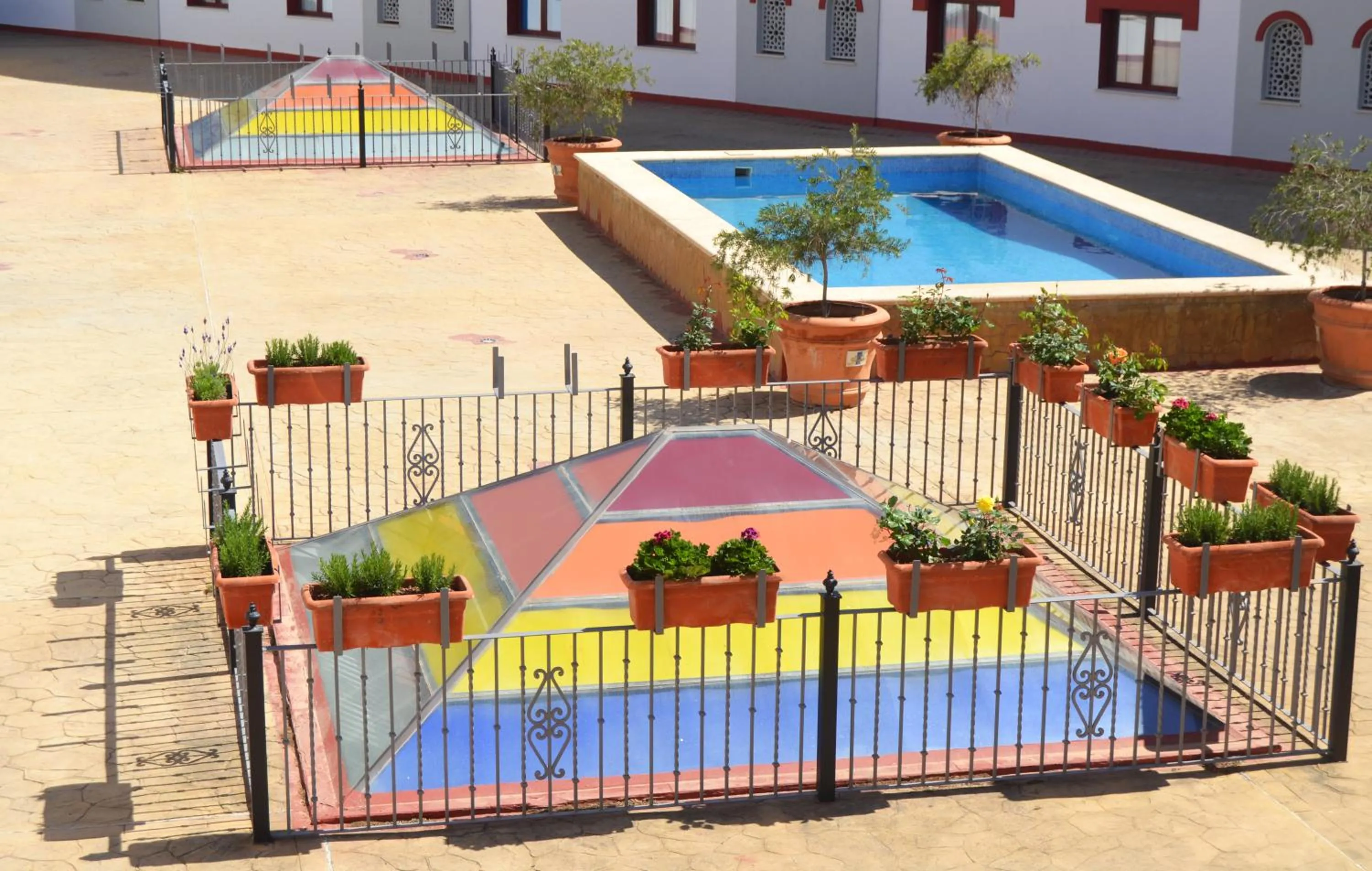 Patio in Hotel Reyes Ziries