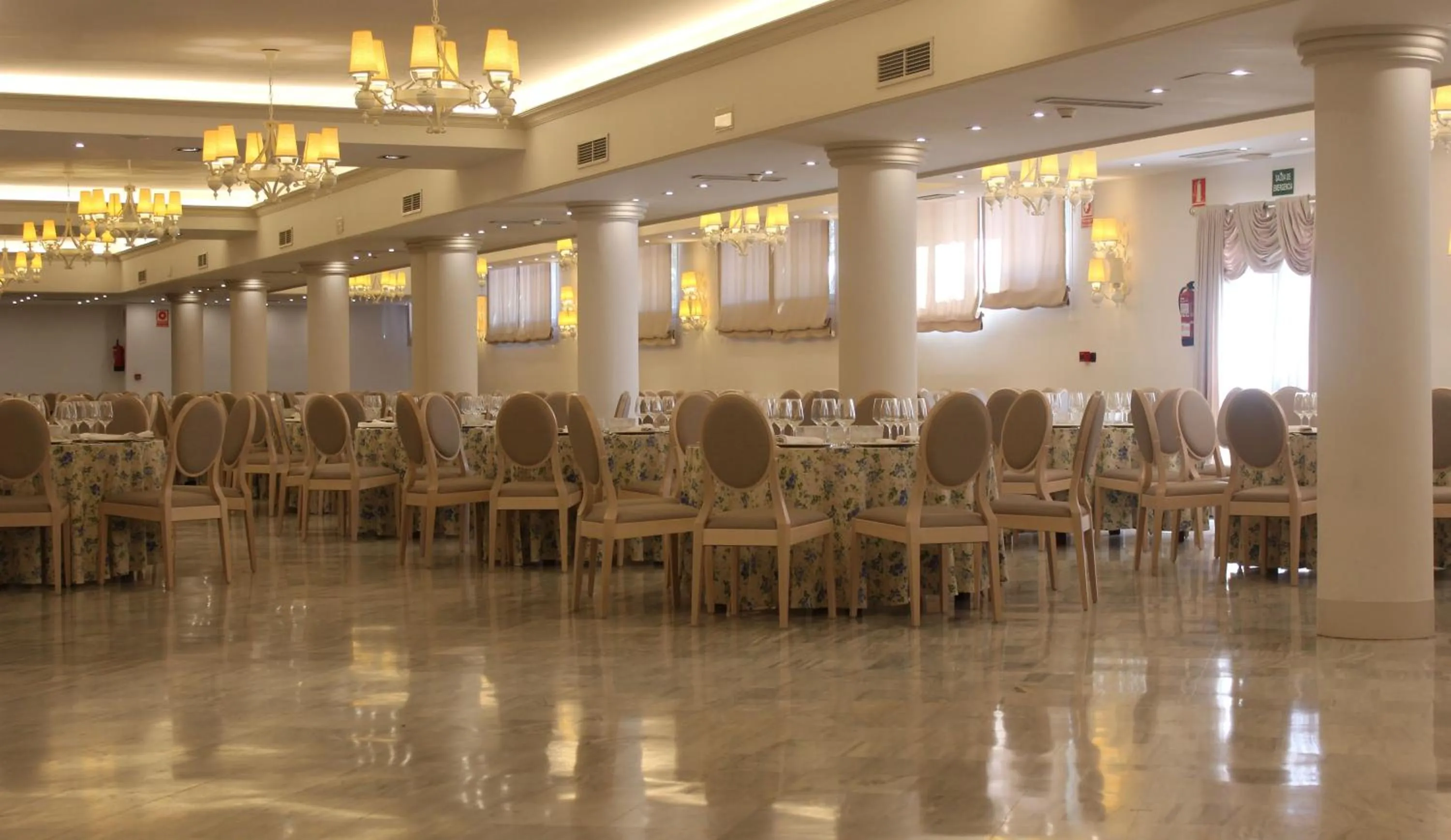Banquet/Function facilities in Hotel Reyes Ziries