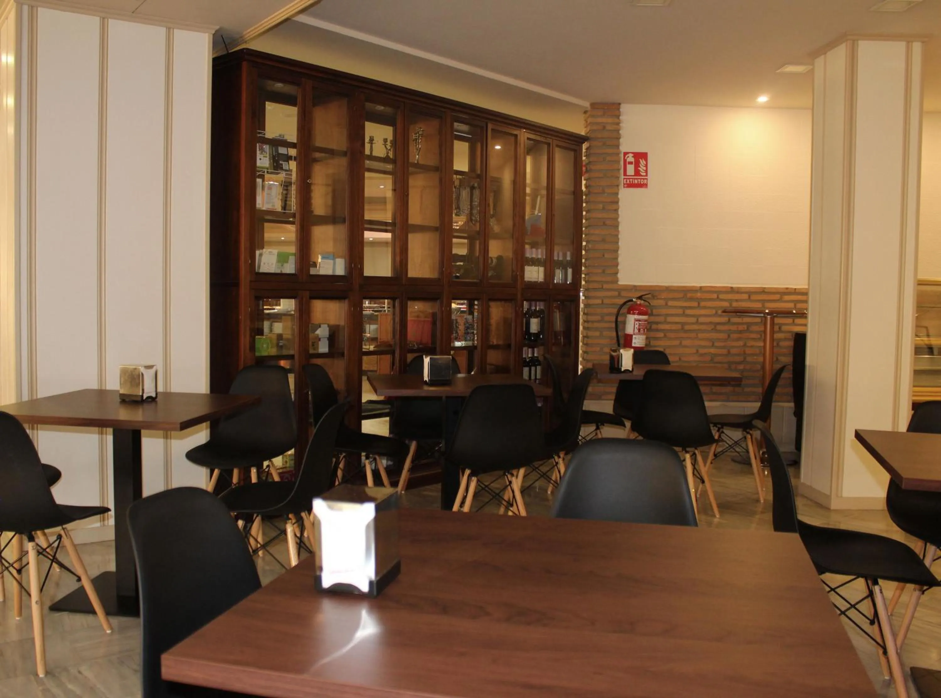 Lounge or bar in Hotel Reyes Ziries