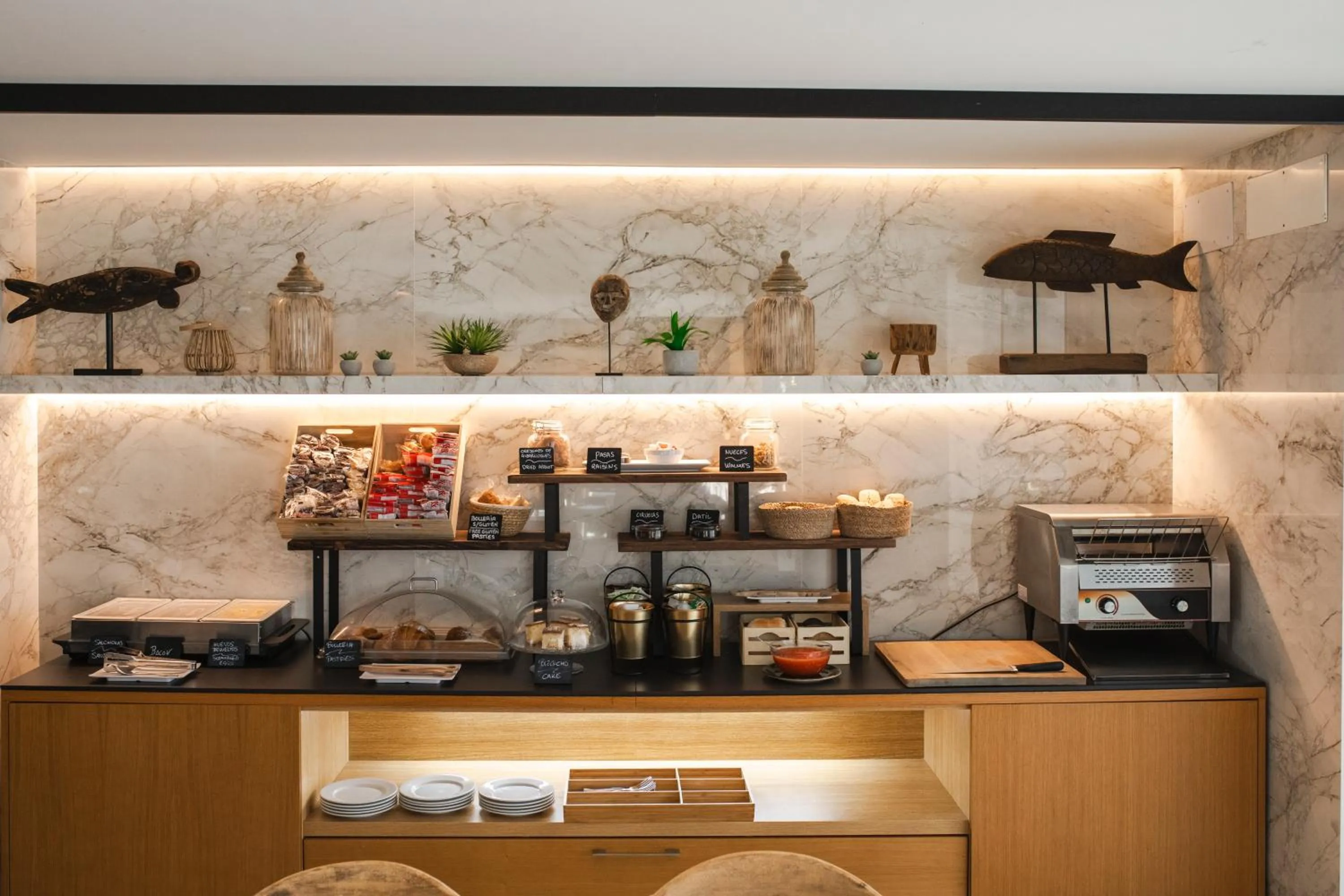 Breakfast in Hotel-Restaurante Jardines La Tejera