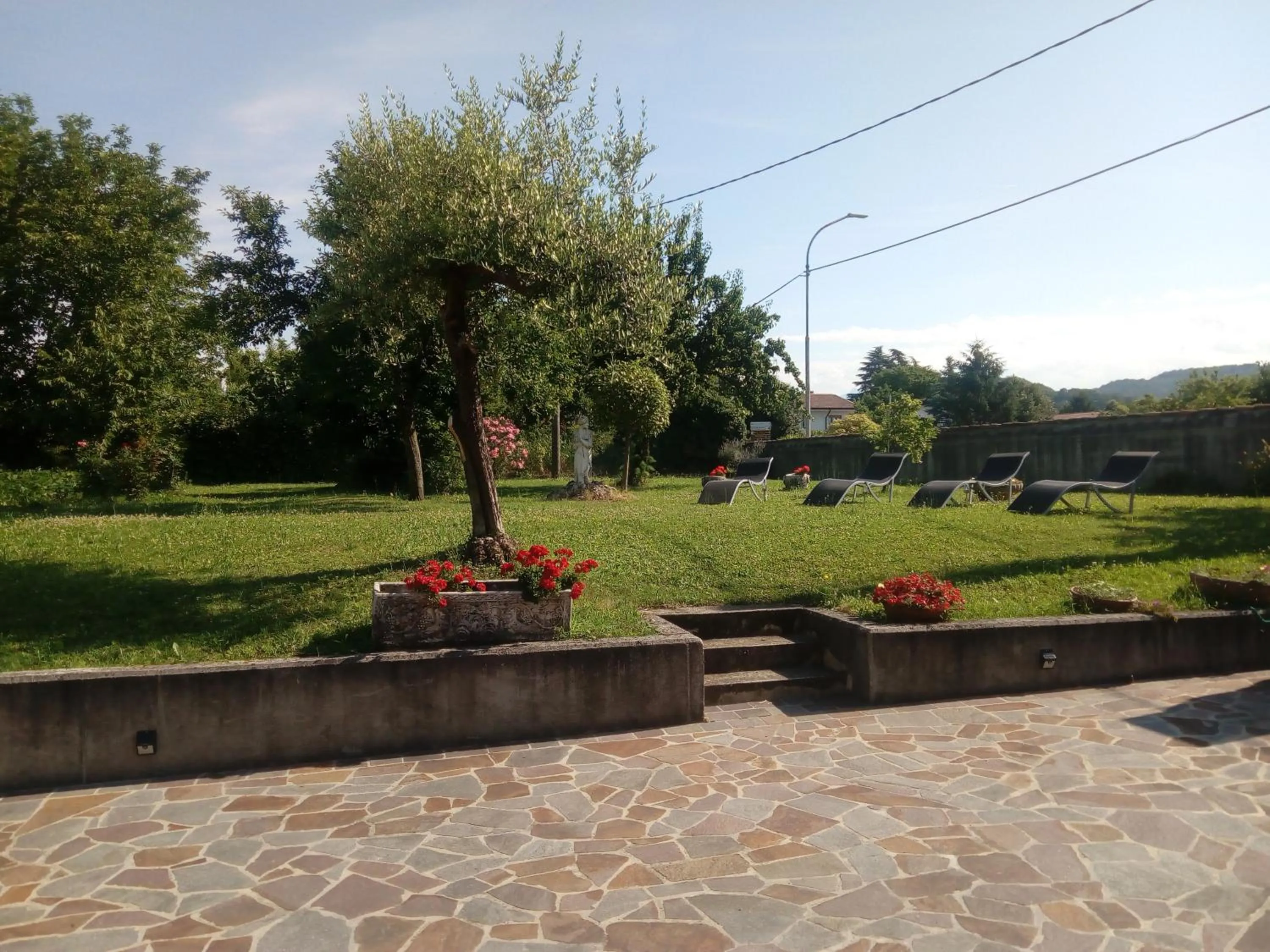 Garden in b&b Ergira