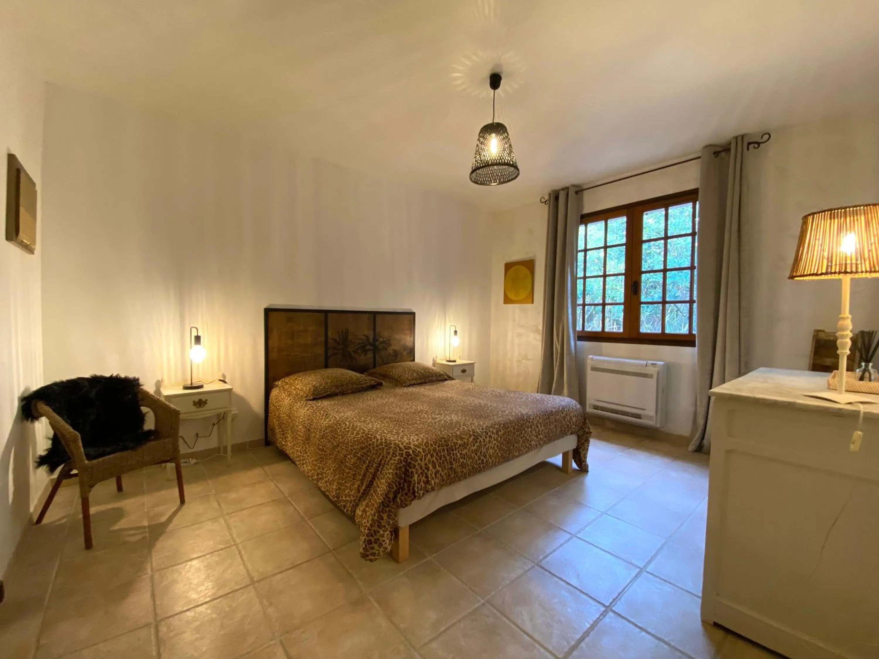 Bedroom, Bed in Villa Roka