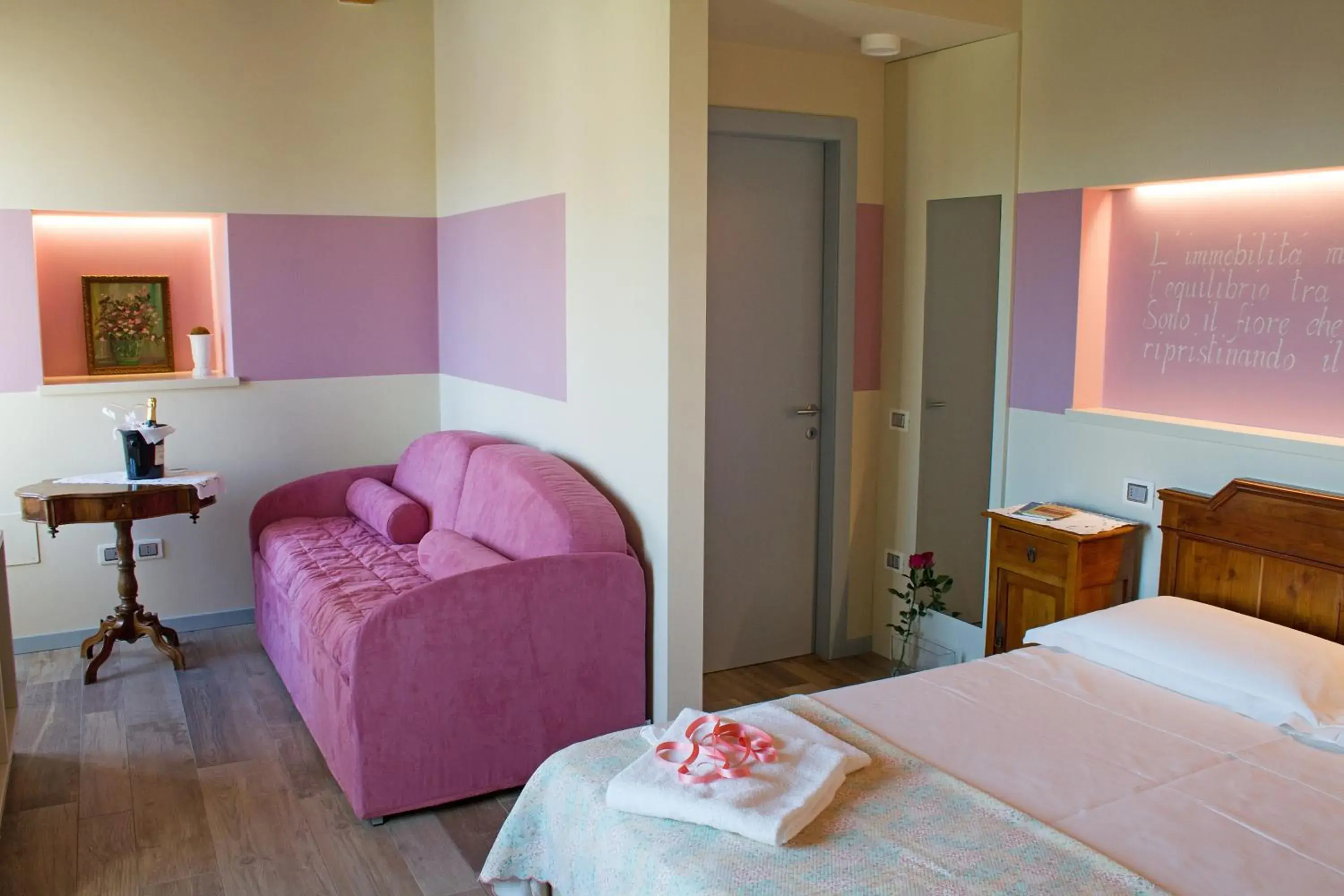 Bed in Villa di Cazzano - BioLuxury Living Bed in Villa di Cazzano - BioLuxury Living