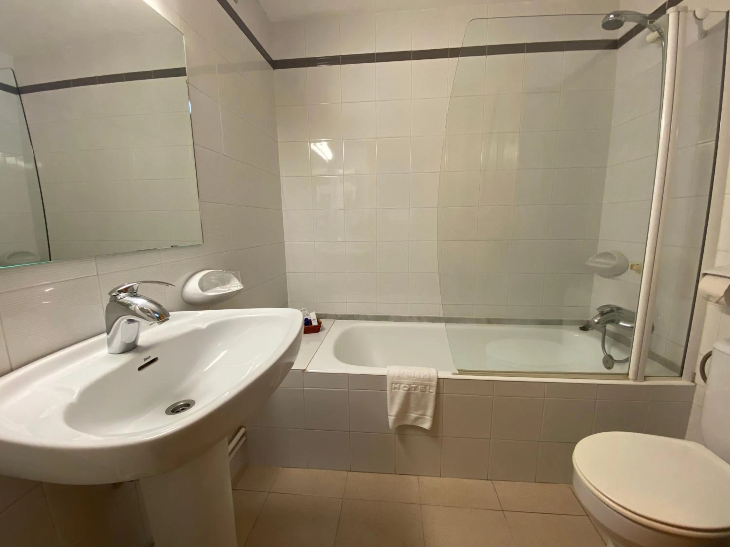 Bathroom in Hotel & Restaurante Peña