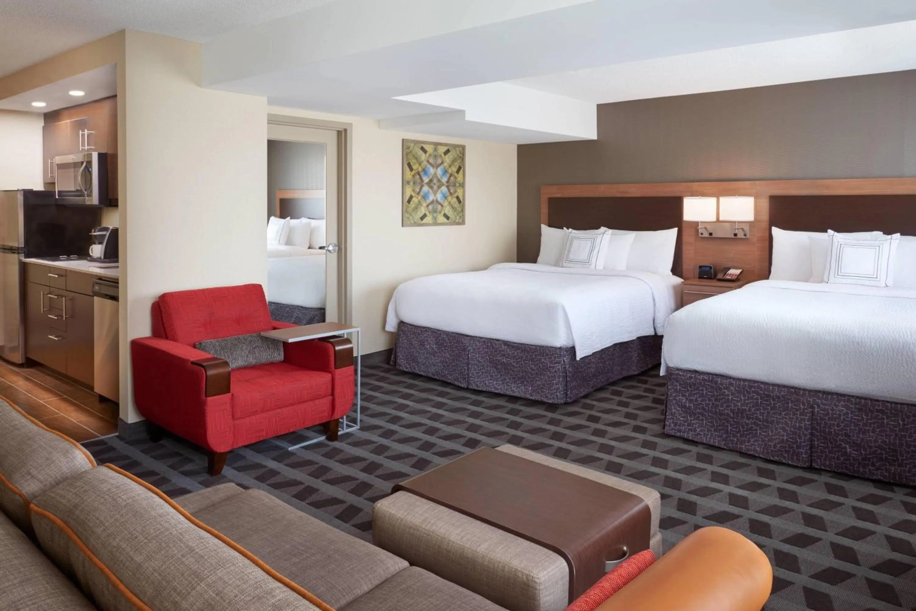 Photo of the whole room, Bed in TownePlace Suites by Marriott Windsor