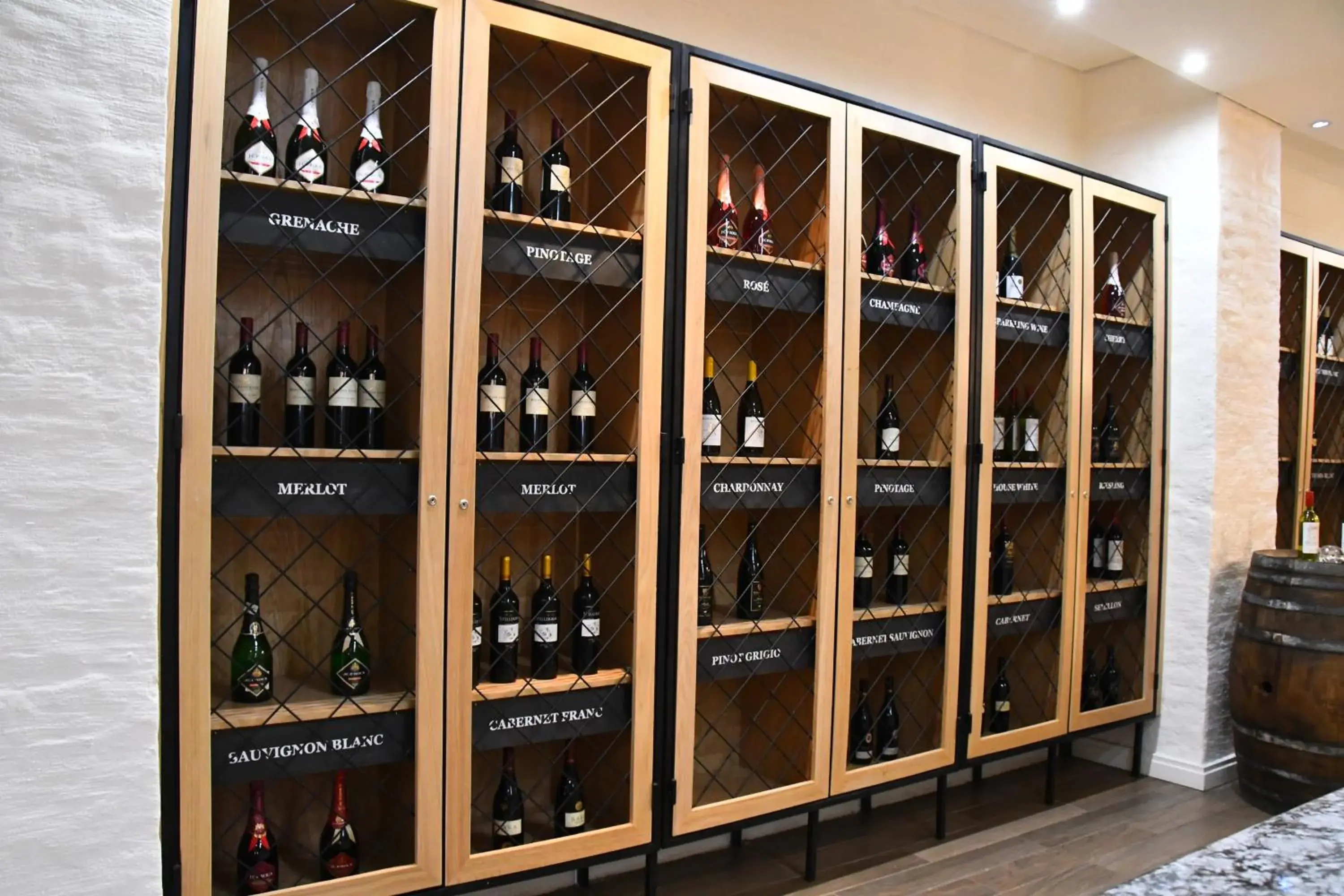 Lounge or bar in Dunkeld Country & Equestrian Estate Lounge or bar in Dunkeld Country & Equestrian Estate