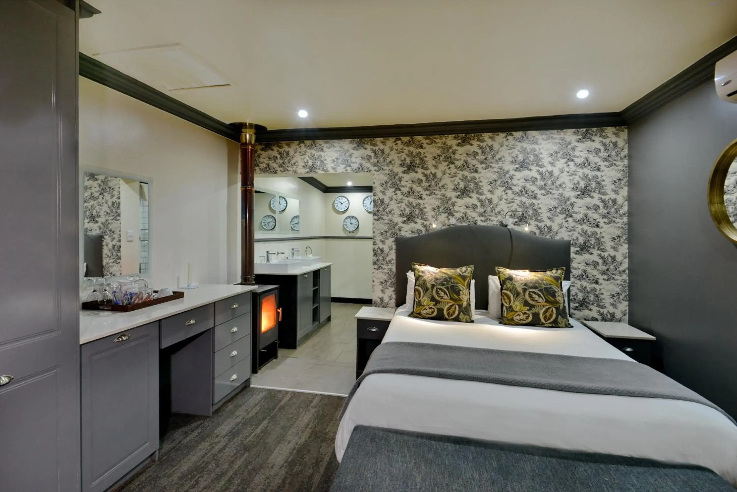 Superior Double Room in Dunkeld Country & Equestrian Estate Superior Double Room in Dunkeld Country & Equestrian Estate