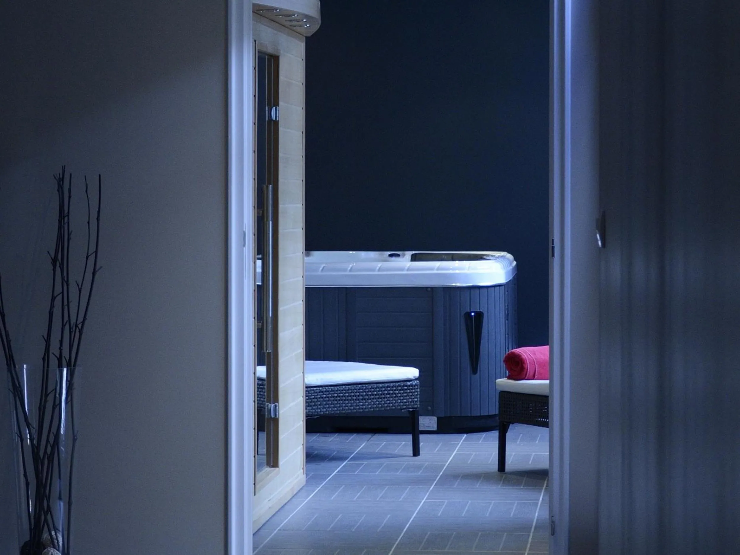 Spa and wellness centre/facilities, Bed in Hôtel-Spa-Piscine Le Petit Castel Beuzeville-Honfleur