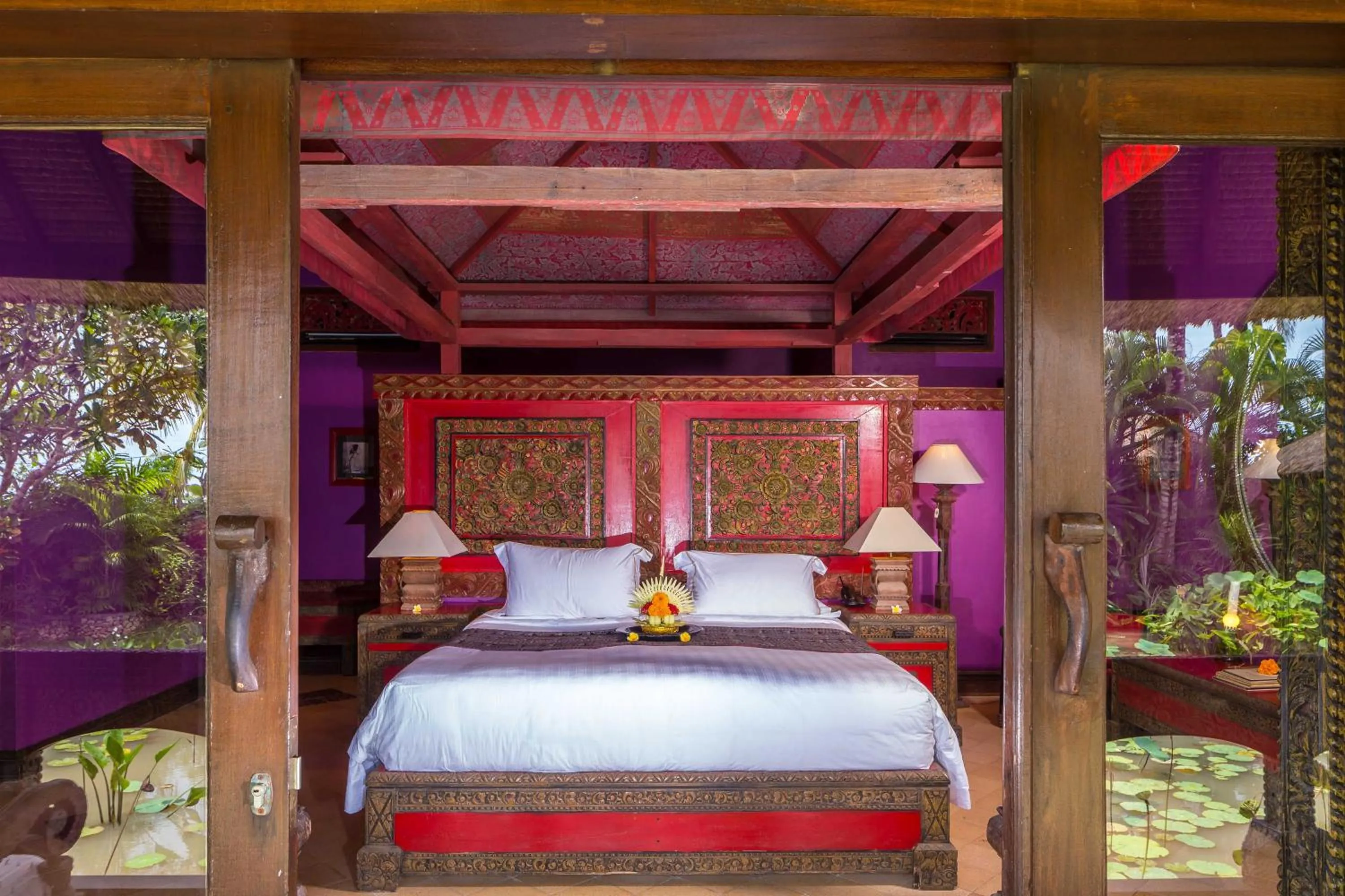Bed in Hotel Tugu Bali