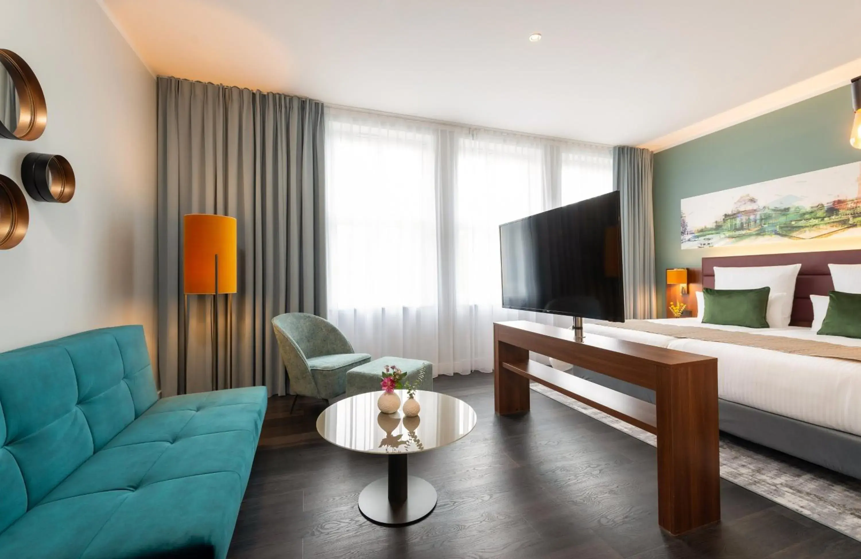 Photo of the whole room, Bed in Leonardo Royal Hotel Berlin Alexanderplatz Photo of the whole room, Bed in Leonardo Royal Hotel Berlin Alexanderplatz