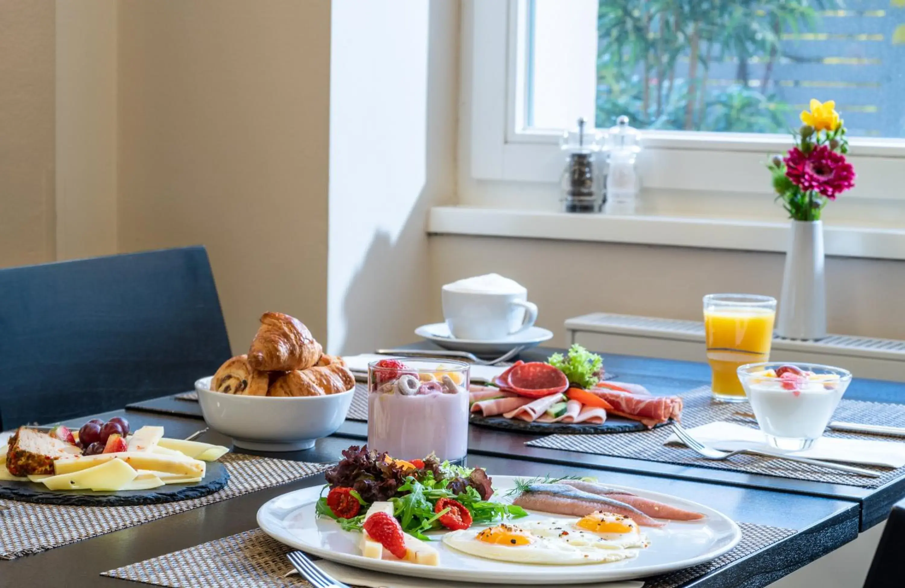 Breakfast in Leonardo Royal Hotel Berlin Alexanderplatz Breakfast in Leonardo Royal Hotel Berlin Alexanderplatz