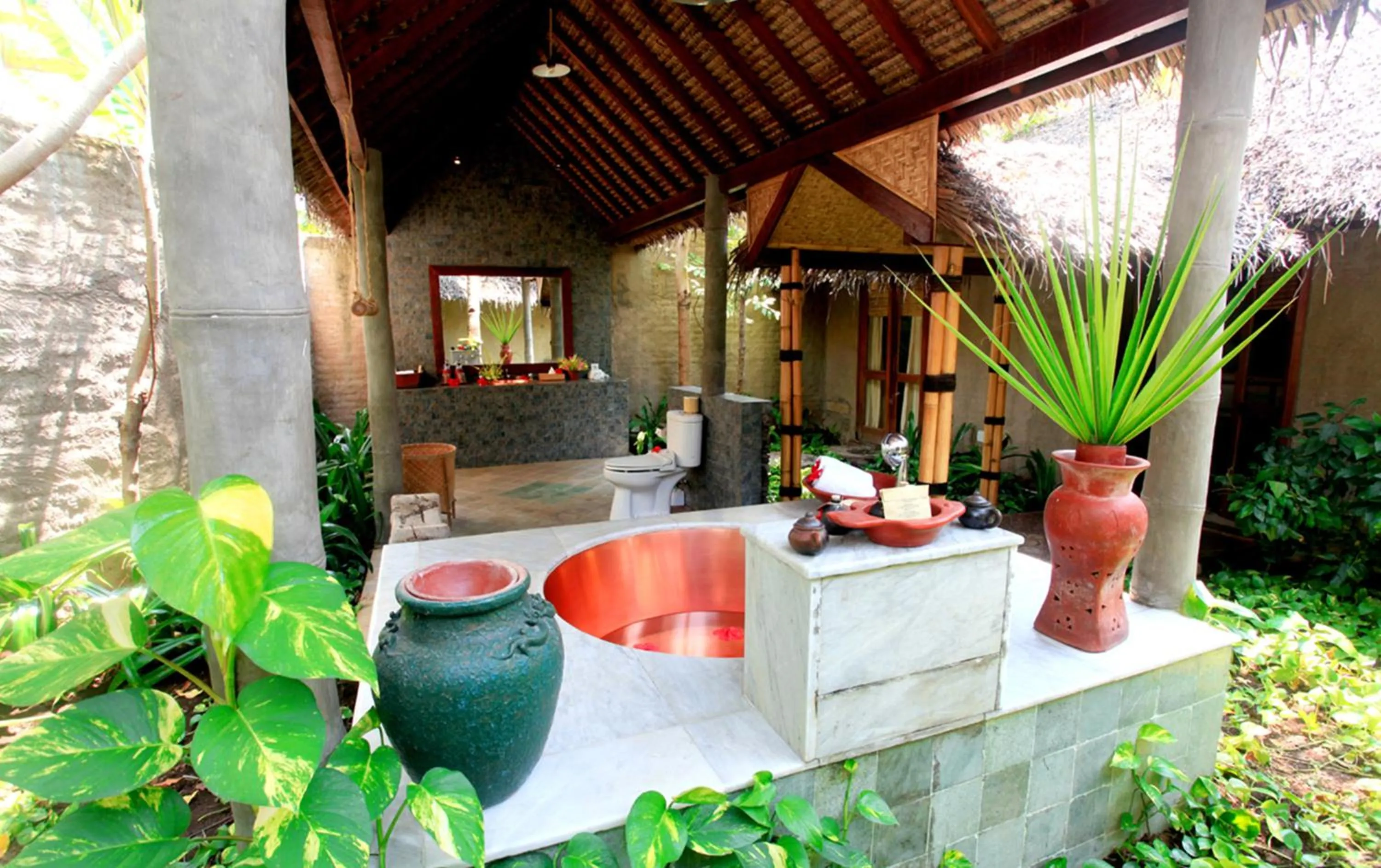 Bathroom in Hotel Tugu Lombok