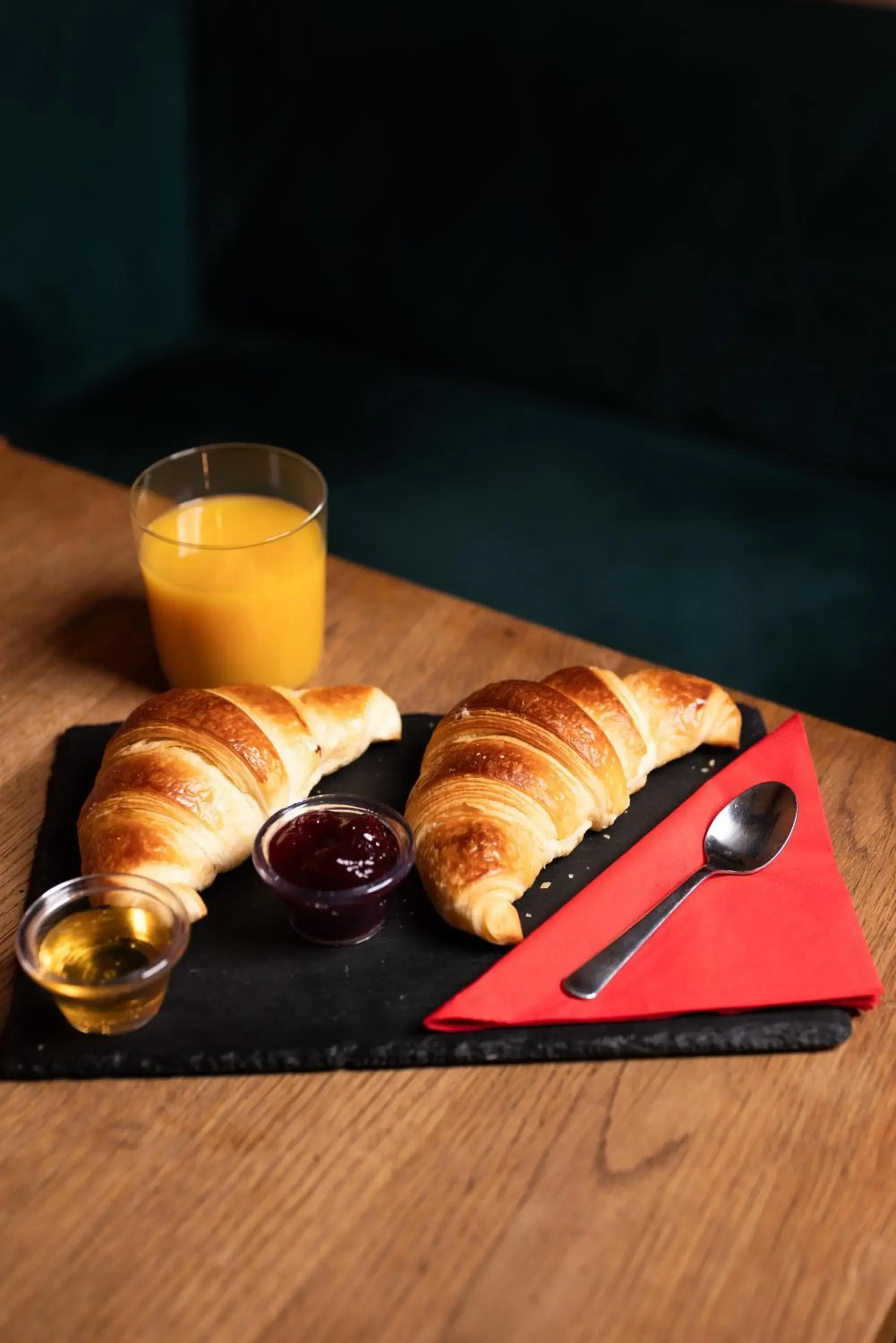 Restaurant/places to eat in Wine Apartments Restaurant/places to eat in Wine Apartments