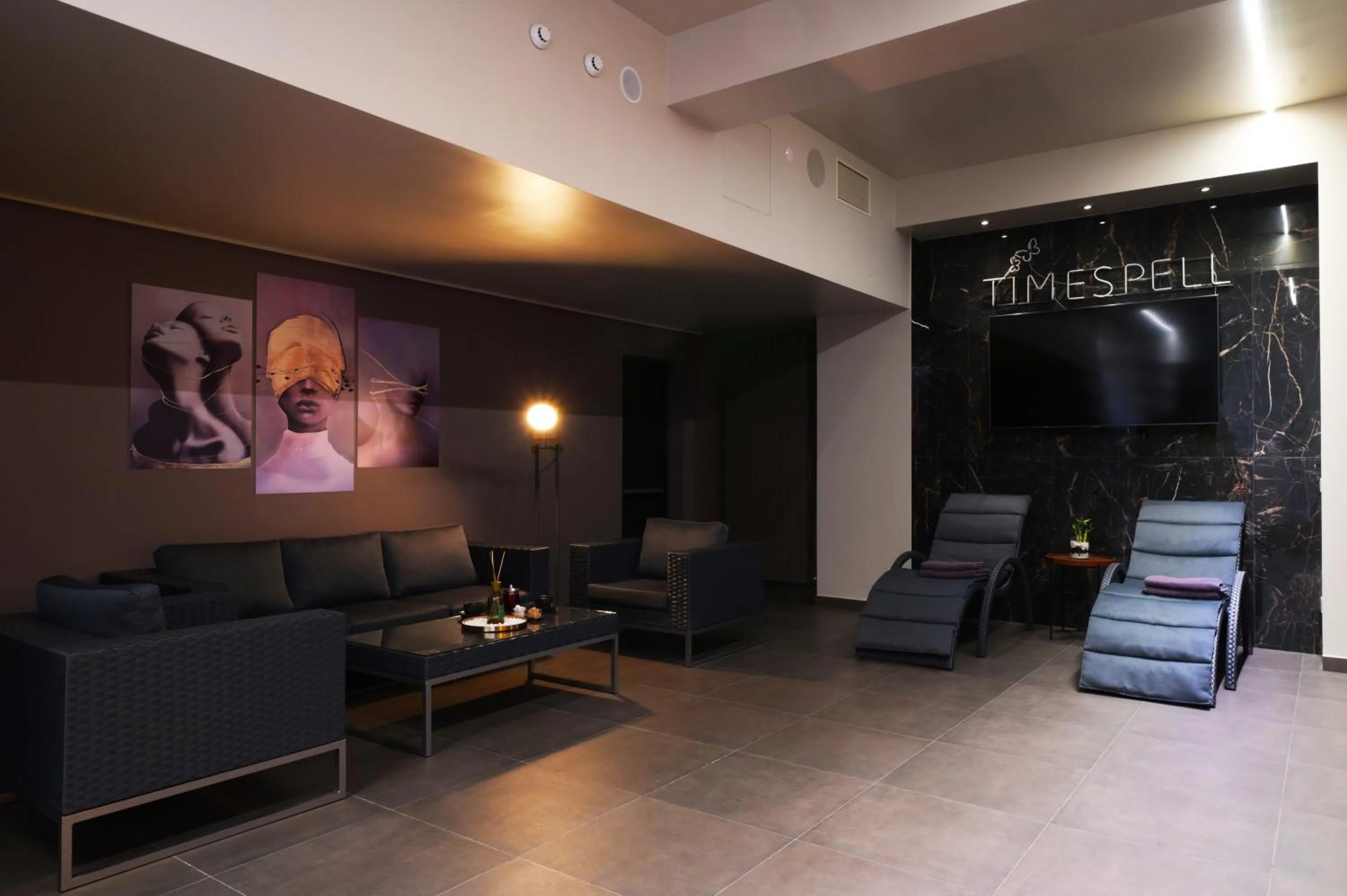 Swimming pool in Il Decameron Luxury Design Hotel