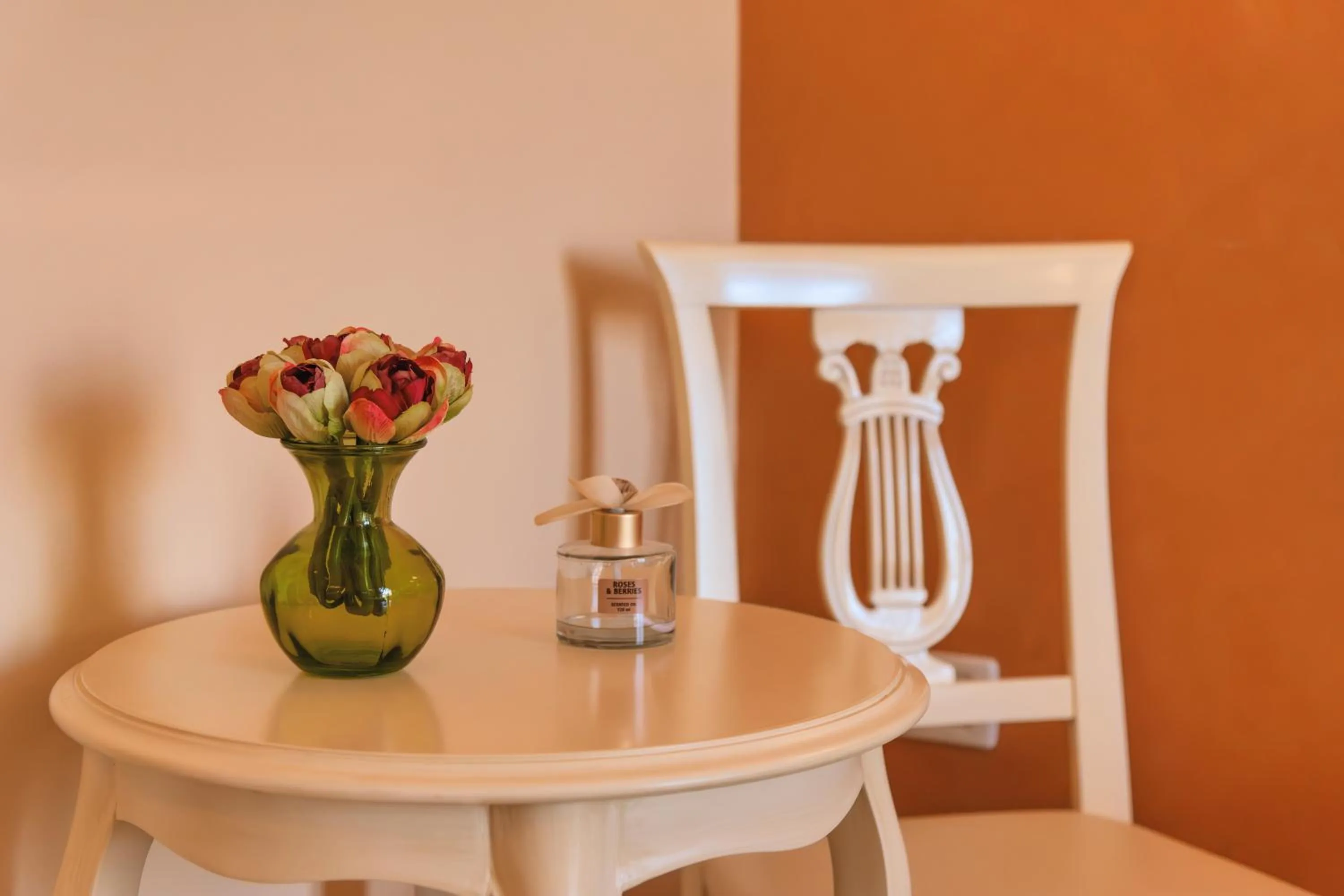 Bella & Stella rooms