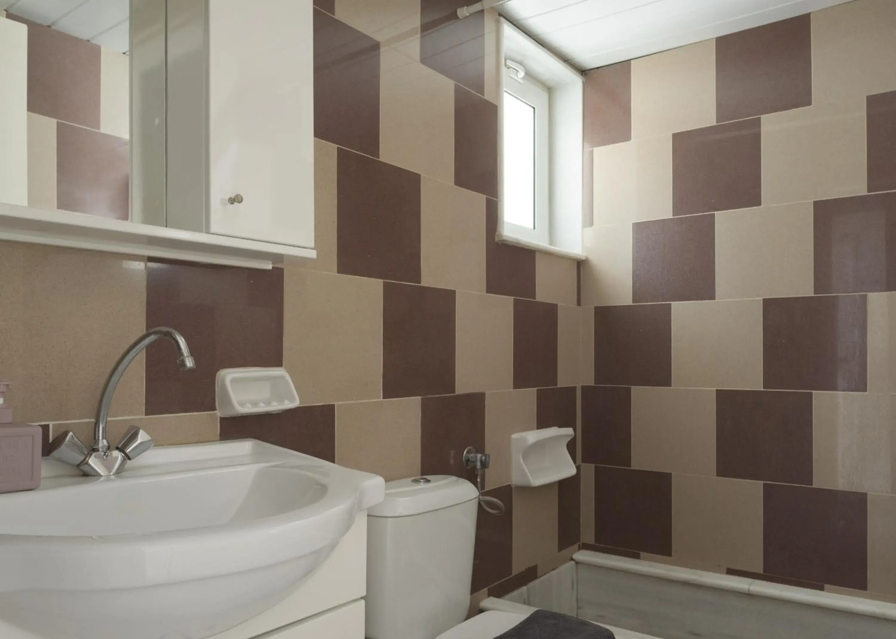 Twin Studio with Pool View in Reina Apartments Twin Studio with Pool View in Reina Apartments