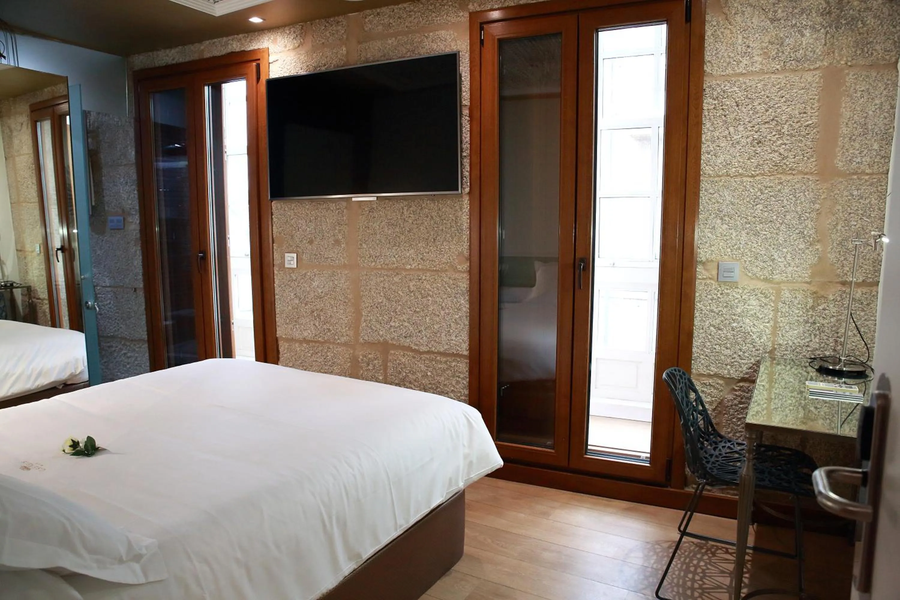 TV and multimedia, Bed in Casas Reais Boutique