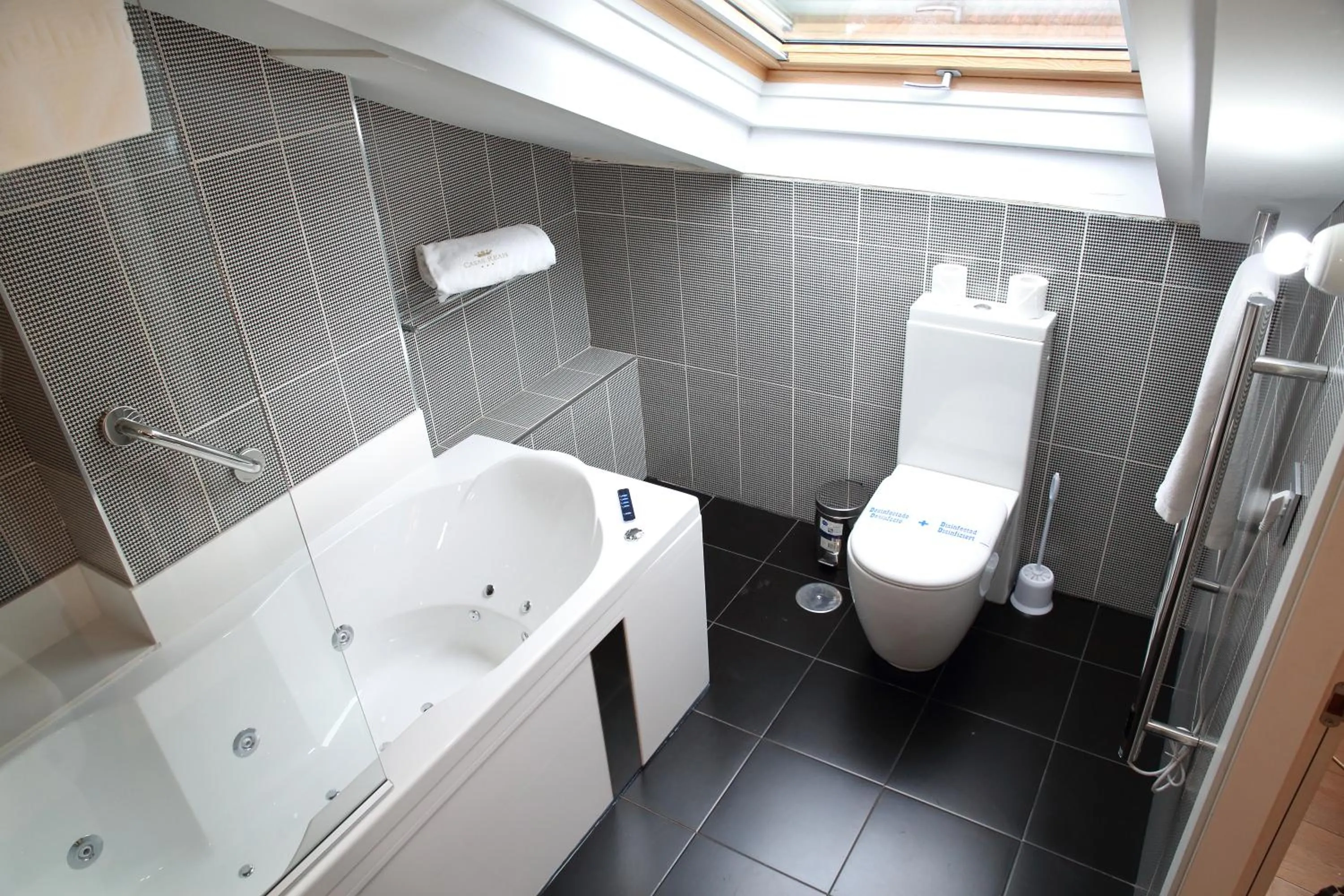 Hot Tub in Casas Reais Boutique