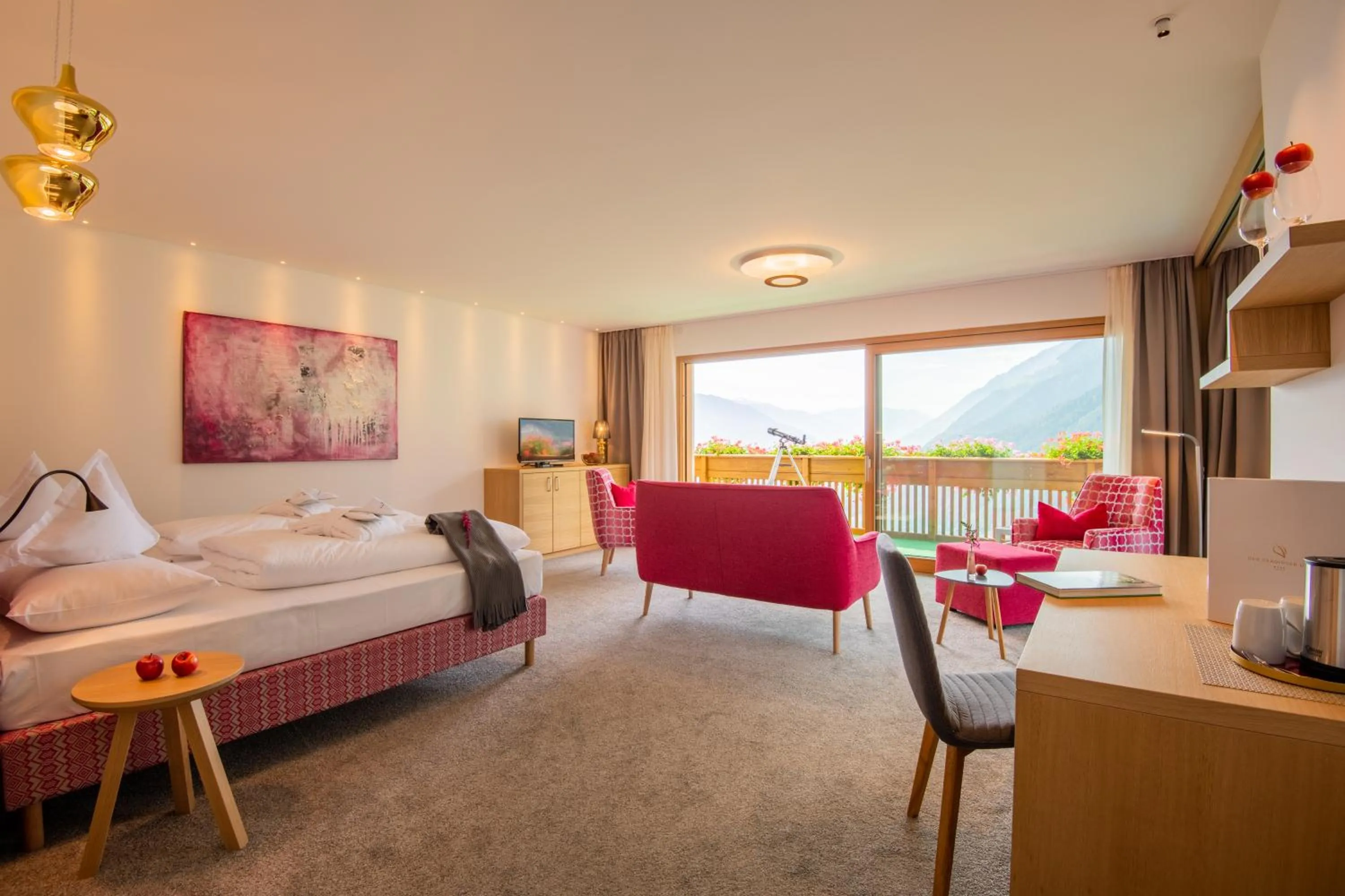 Photo of the whole room, Bed in Der Verdinser Hof