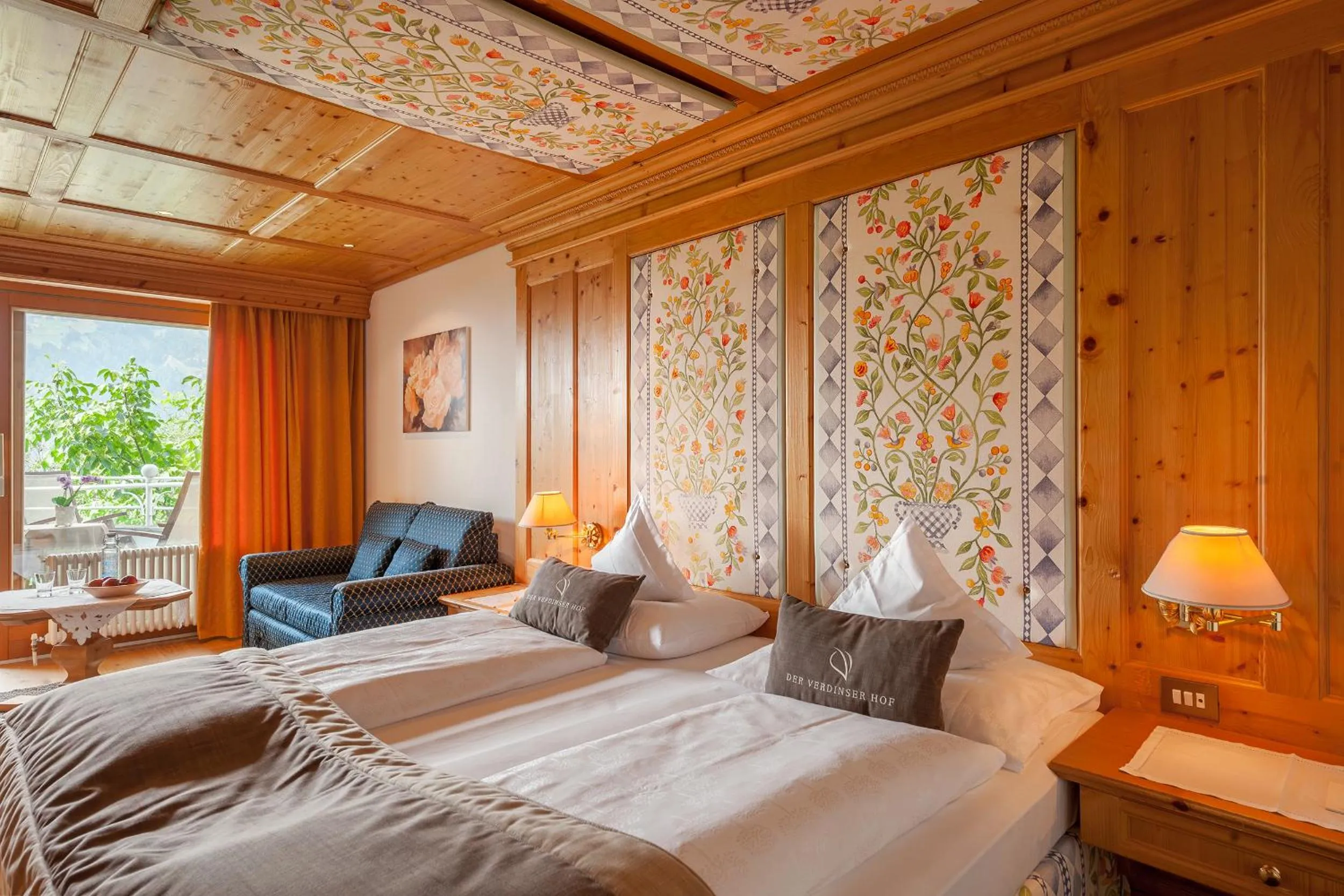 Photo of the whole room, Bed in Der Verdinser Hof