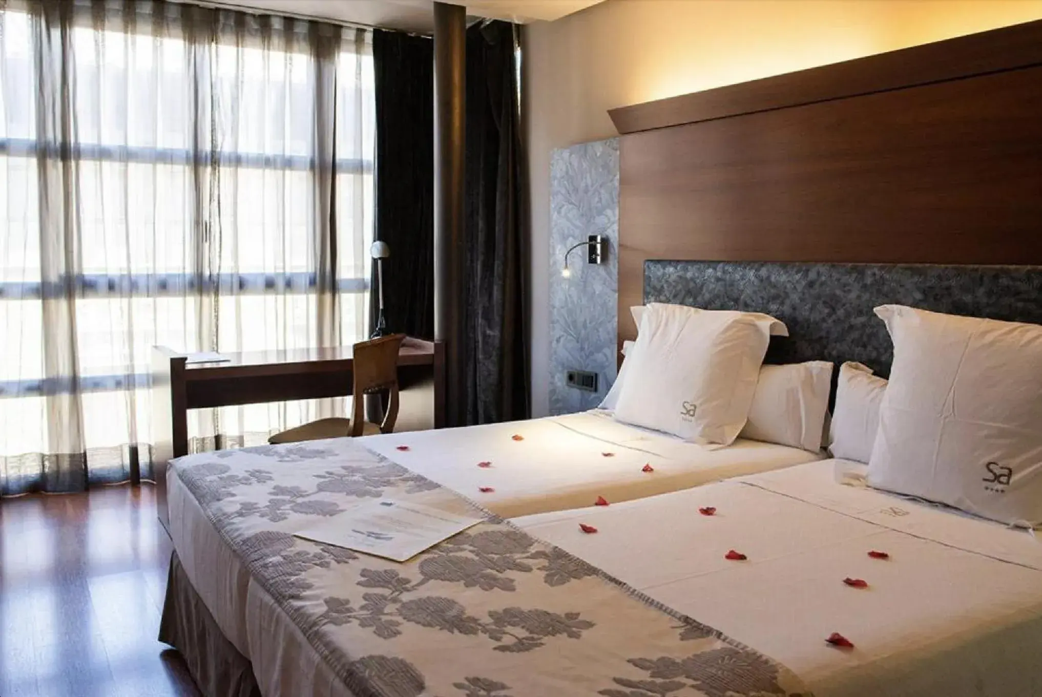 Bedroom, Bed in Hotel Sancho Abarca Petit SPA Bedroom, Bed in Hotel Sancho Abarca Petit SPA