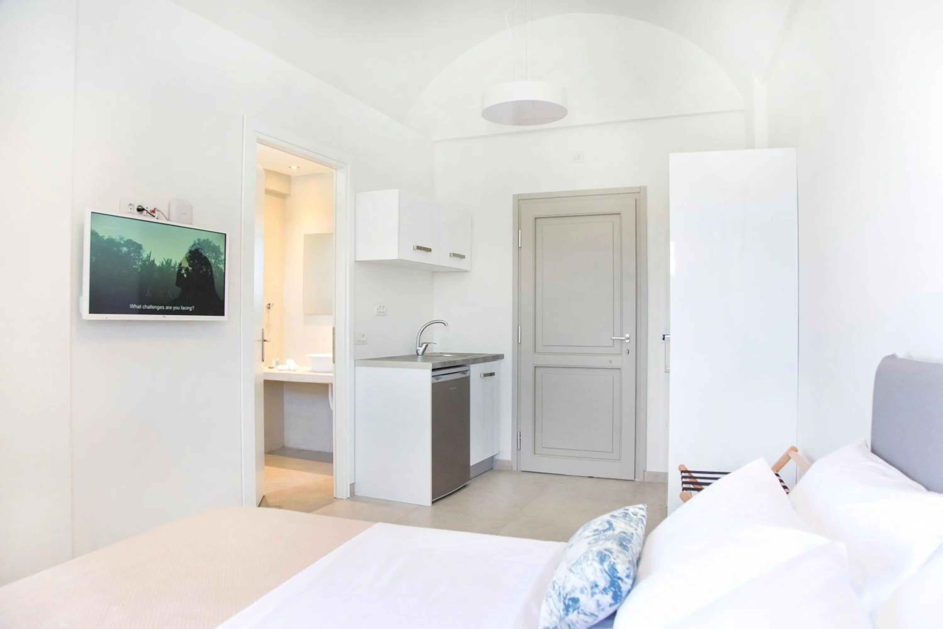 Kitchen or kitchenette, Bed in Aplai Dome