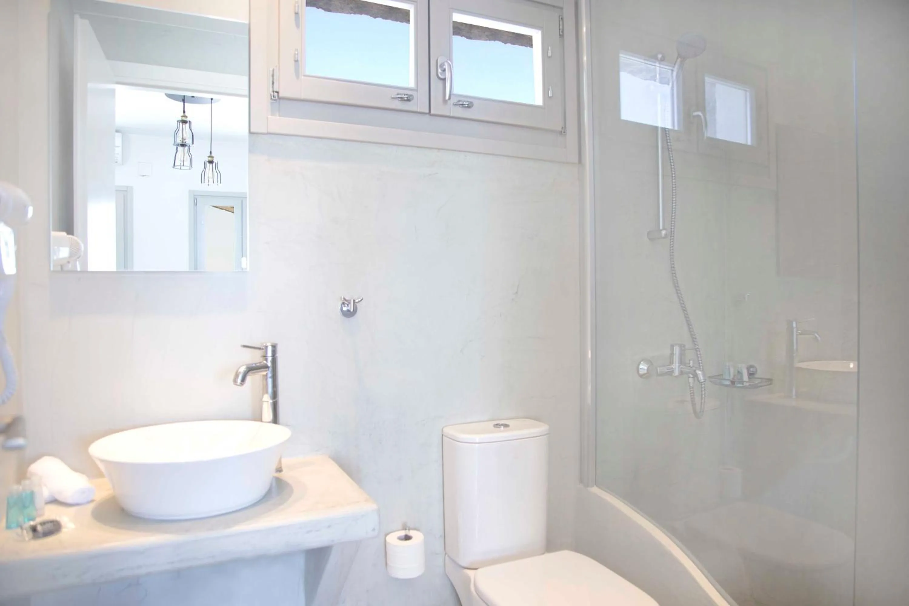 Bathroom in Aplai Dome