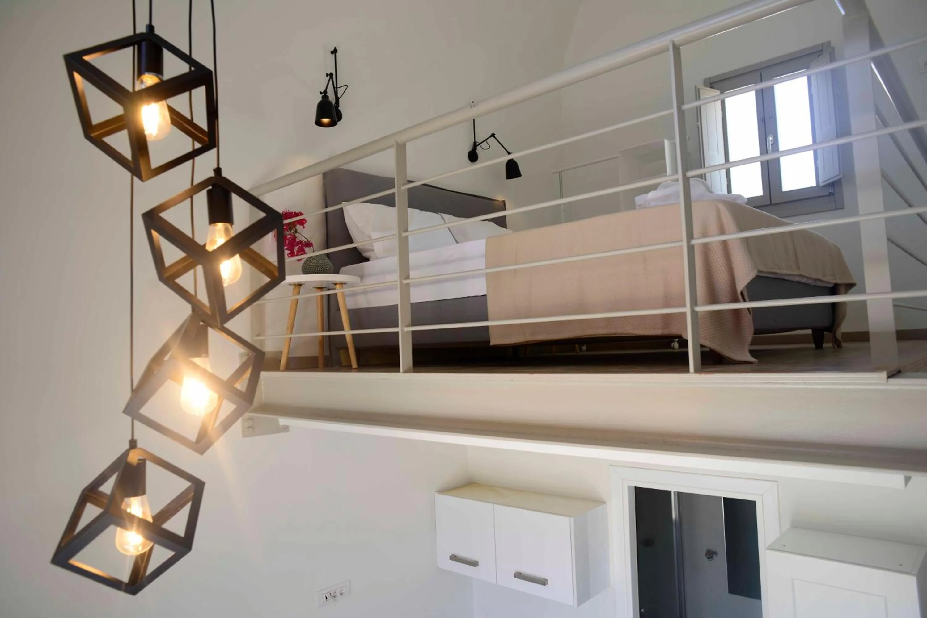 Bedroom in Aplai Dome