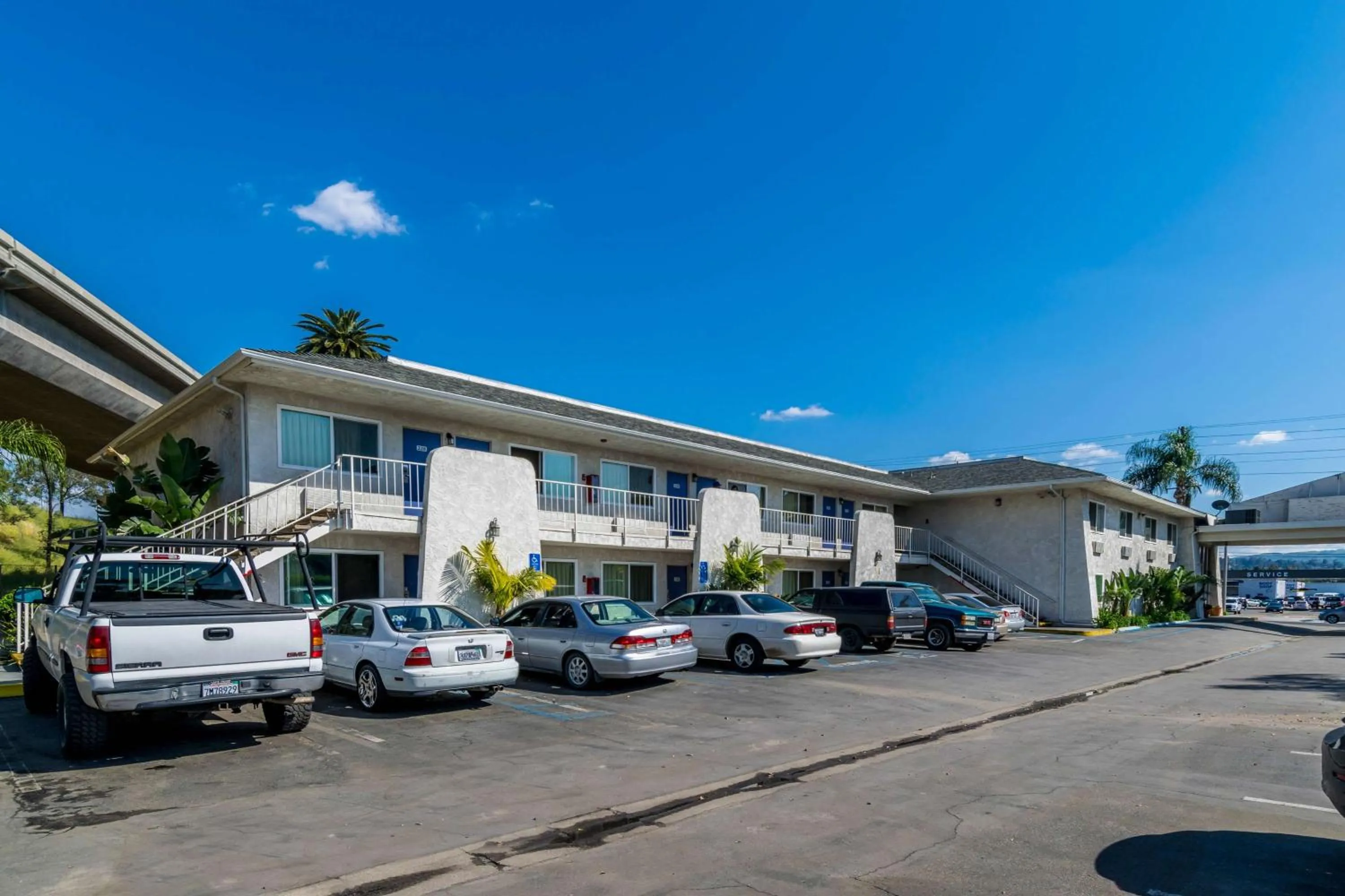 Property building in Motel 6-Redlands, CA