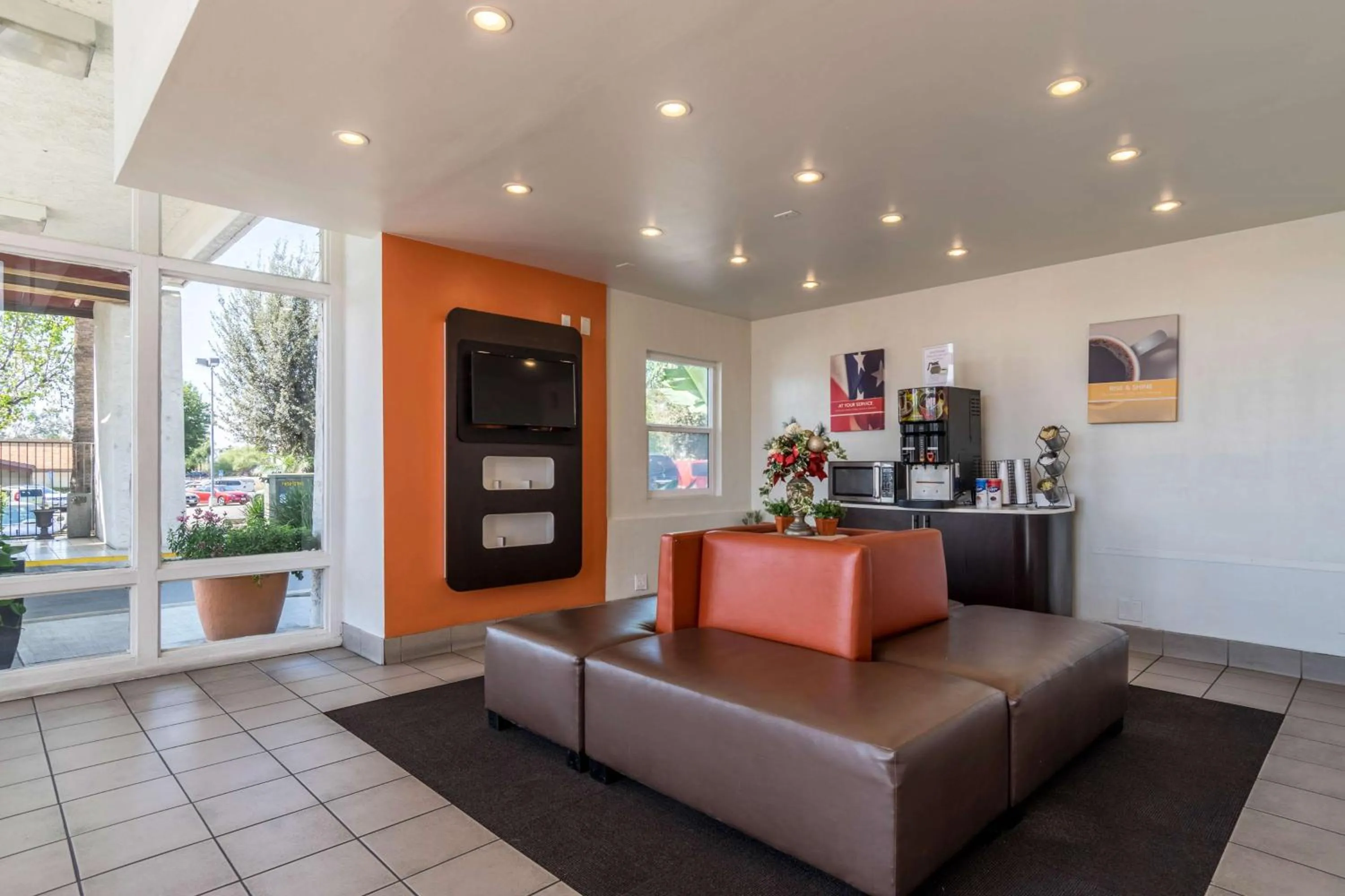 TV and multimedia in Motel 6-Redlands, CA