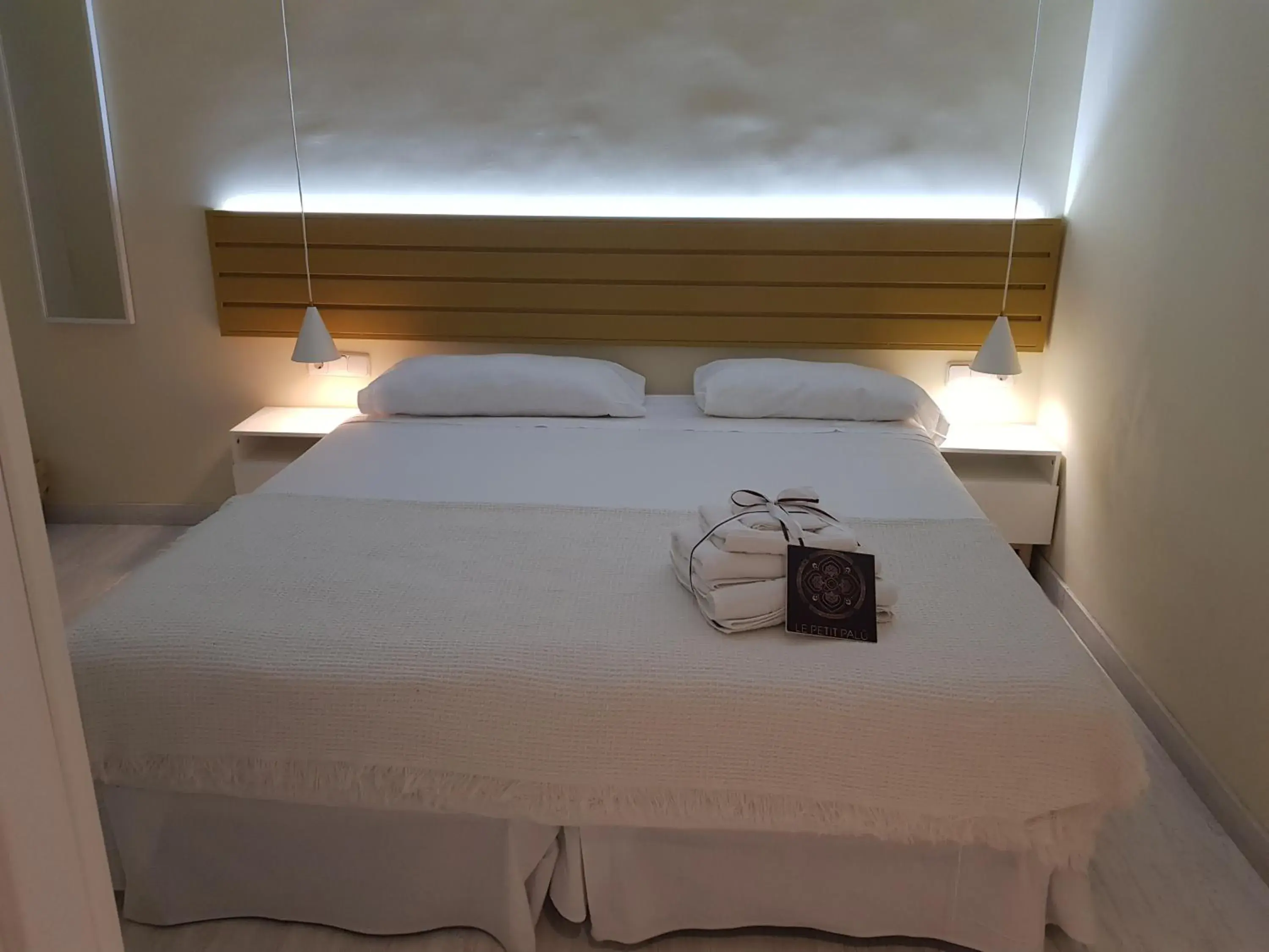 Standard Triple Room in Le Petit Palü-Fuencarral Standard Triple Room in Le Petit Palü-Fuencarral