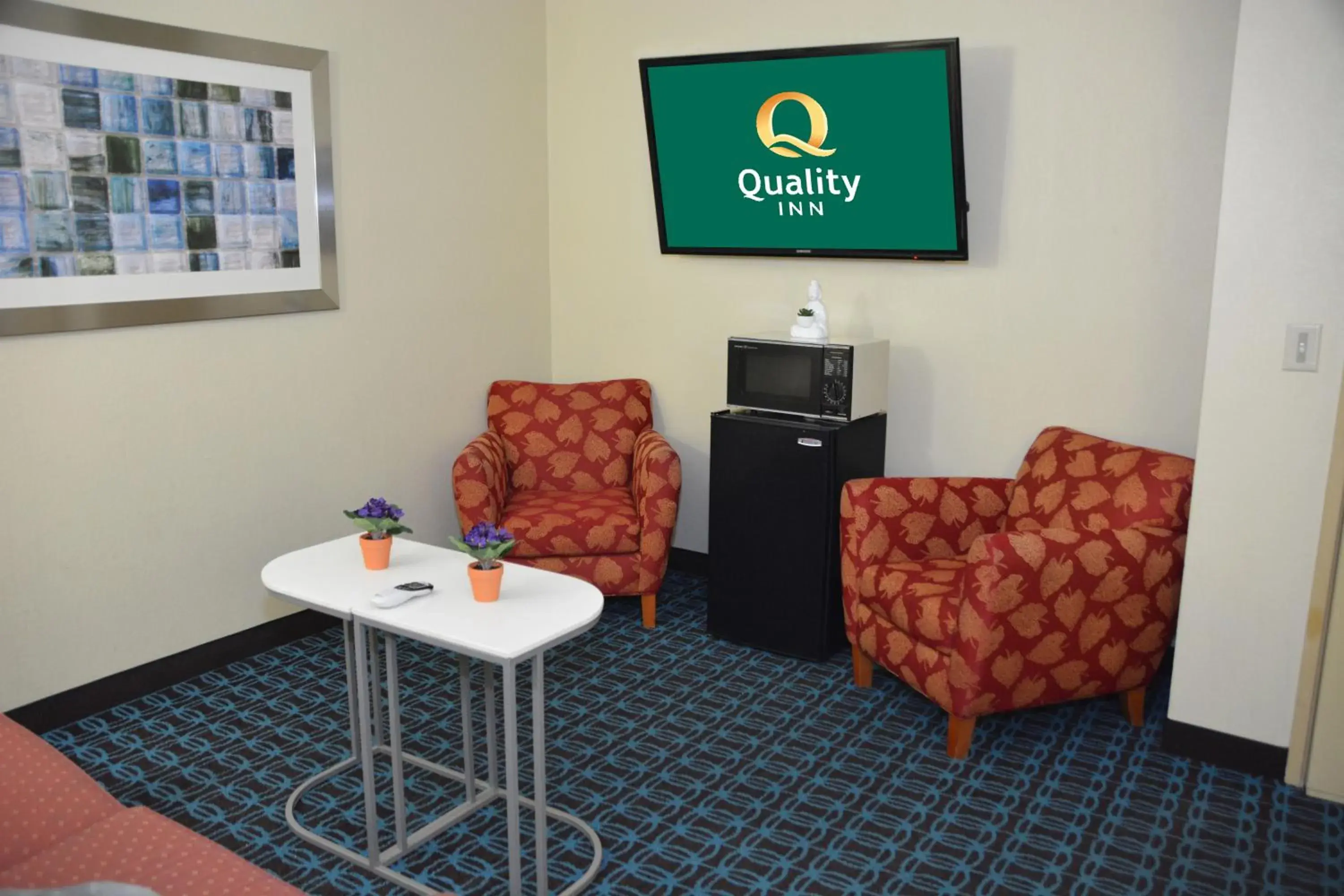 Coffee/tea facilities in Quality Inn & Suites