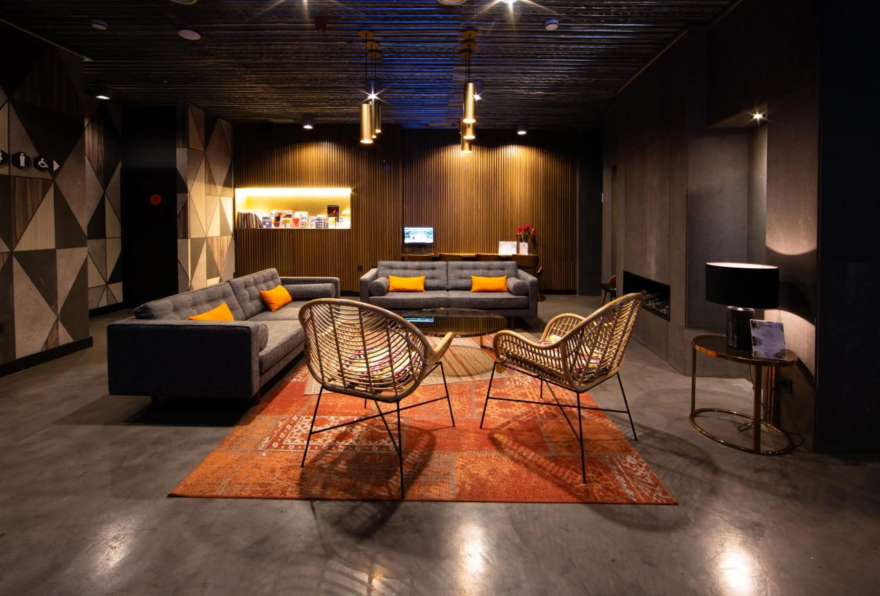 Living room in Málaga Premium Hotel