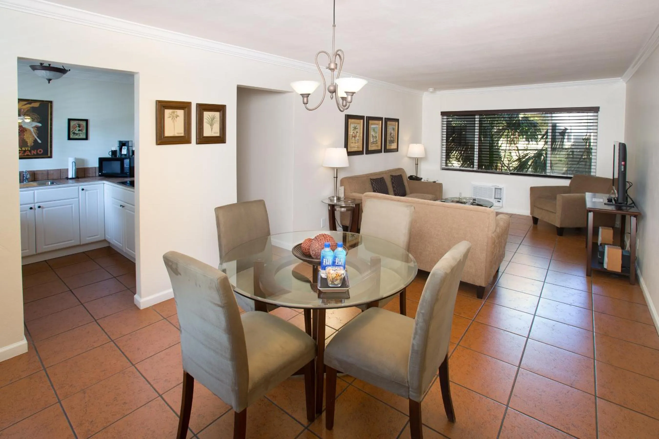 Kitchen or kitchenette in The Grand Resort and Spa & Worthington All Male