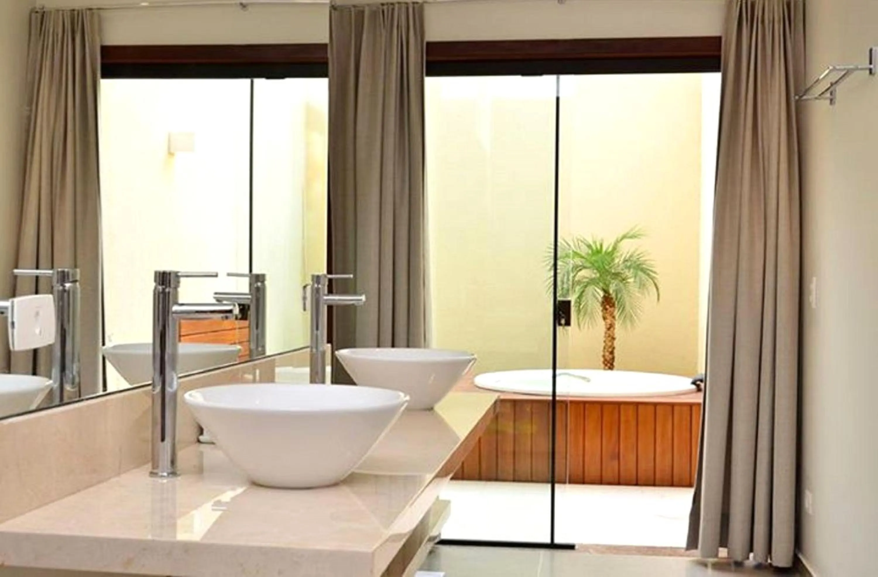 Garden in Pousada L'essence