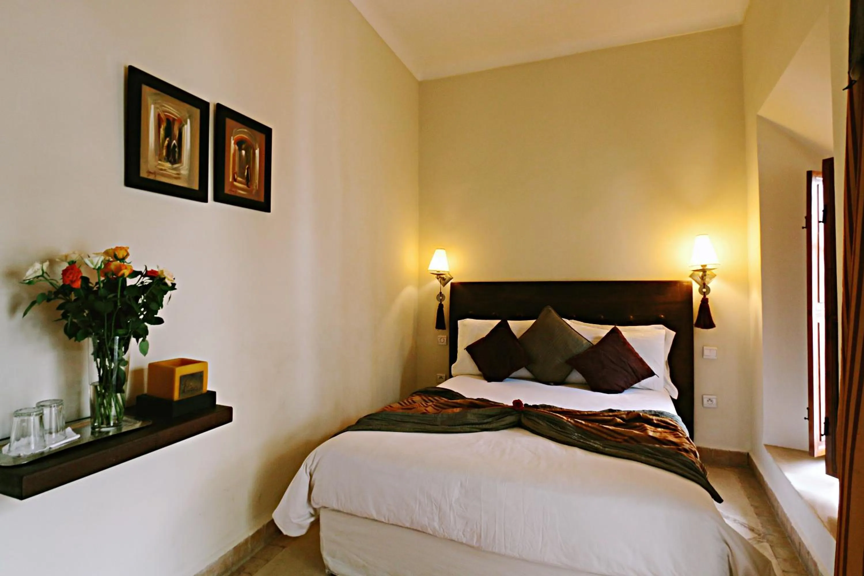 Photo of the whole room, Bed in Riad Jardin Des Rêves