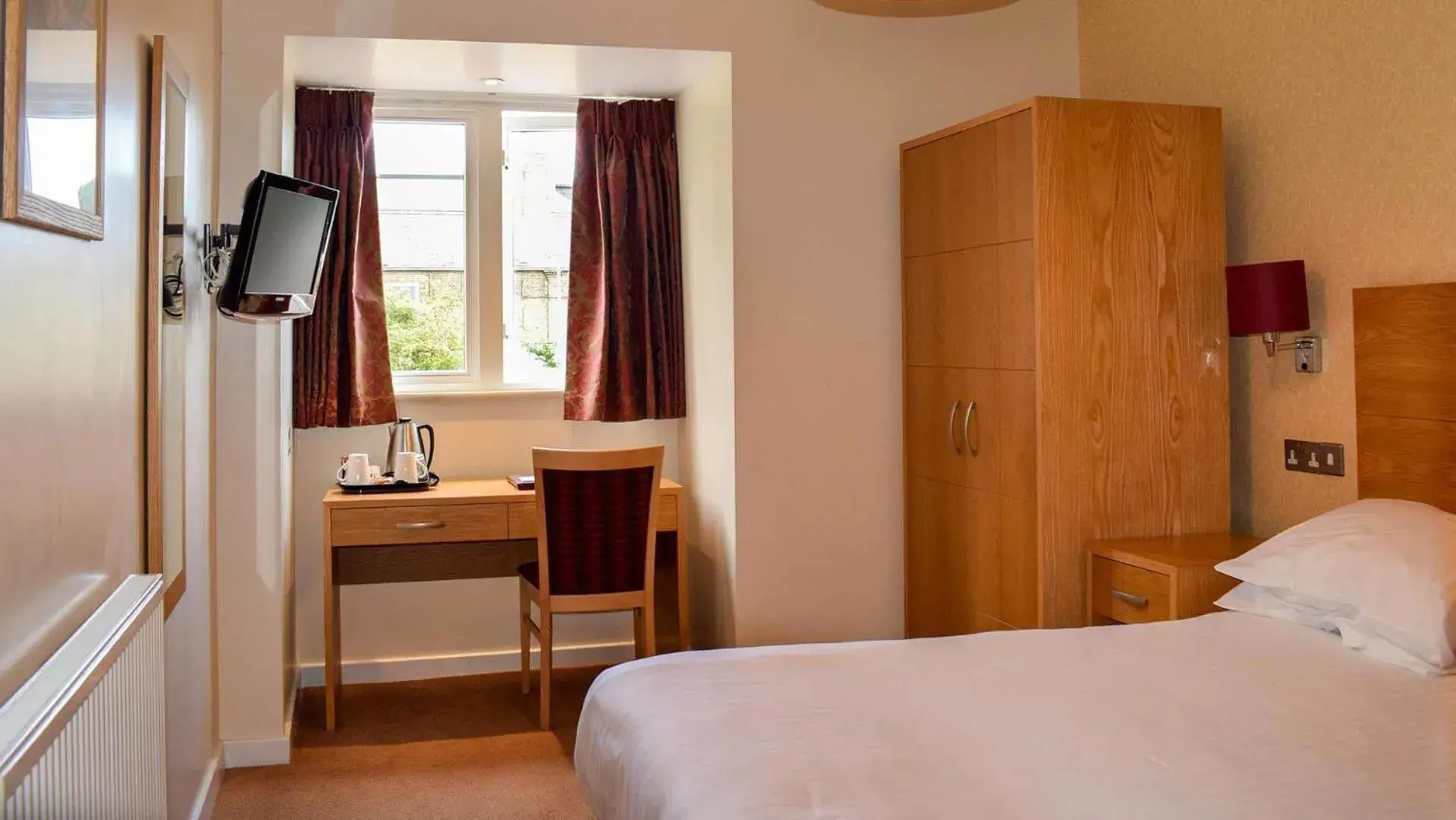 Standard Double Room in Wherry Hotel Standard Double Room in Wherry Hotel