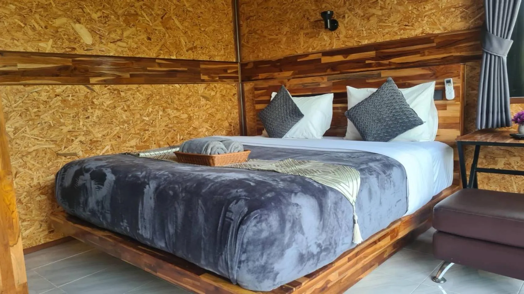 Bed in Baan Suan Hill Resort