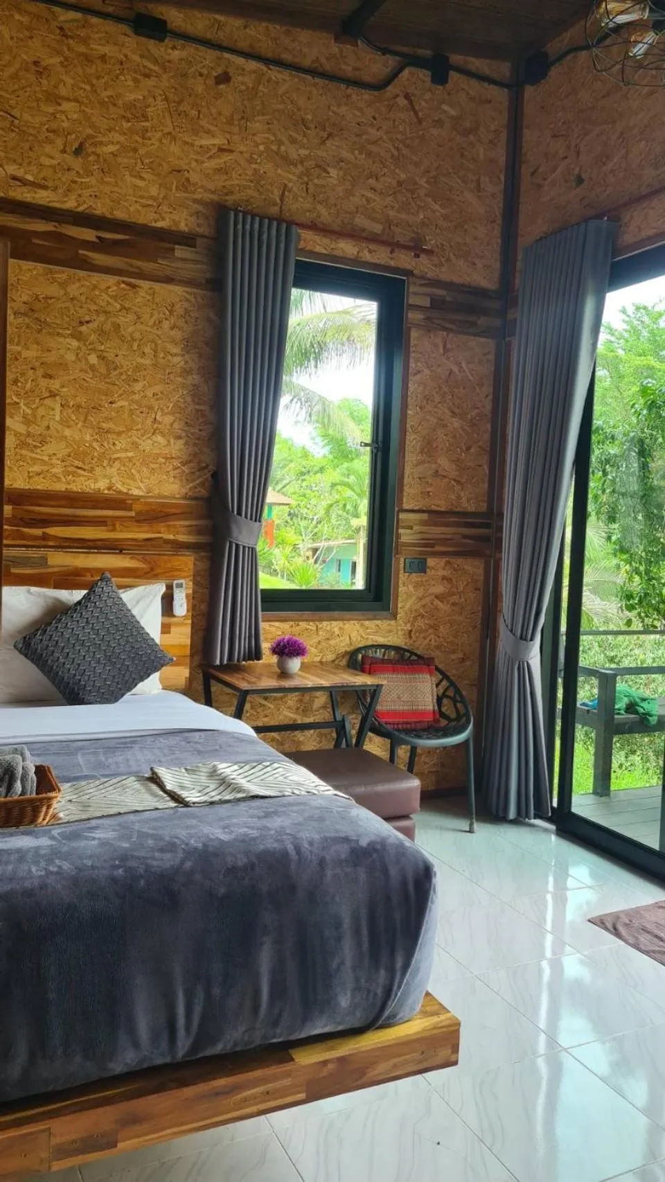 Photo of the whole room, Bed in Baan Suan Hill Resort