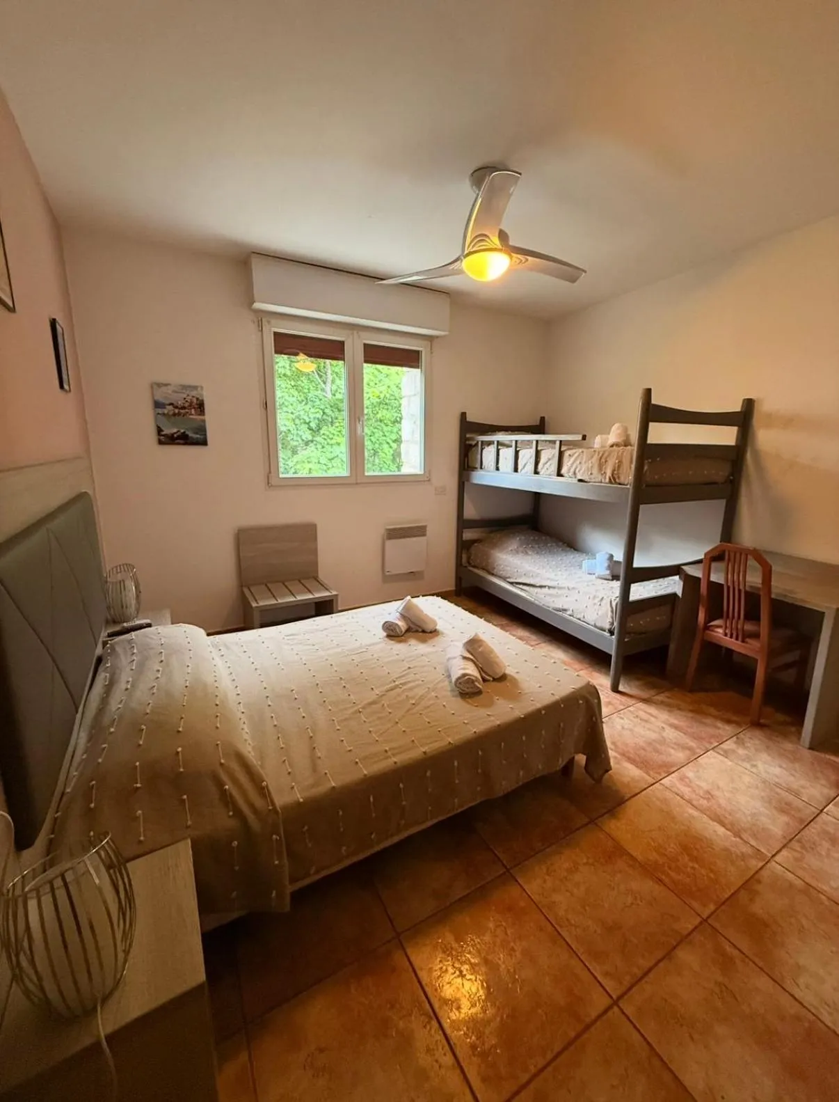 Bedroom, Bed in Hôtel - Pub Le Petit Bosquet