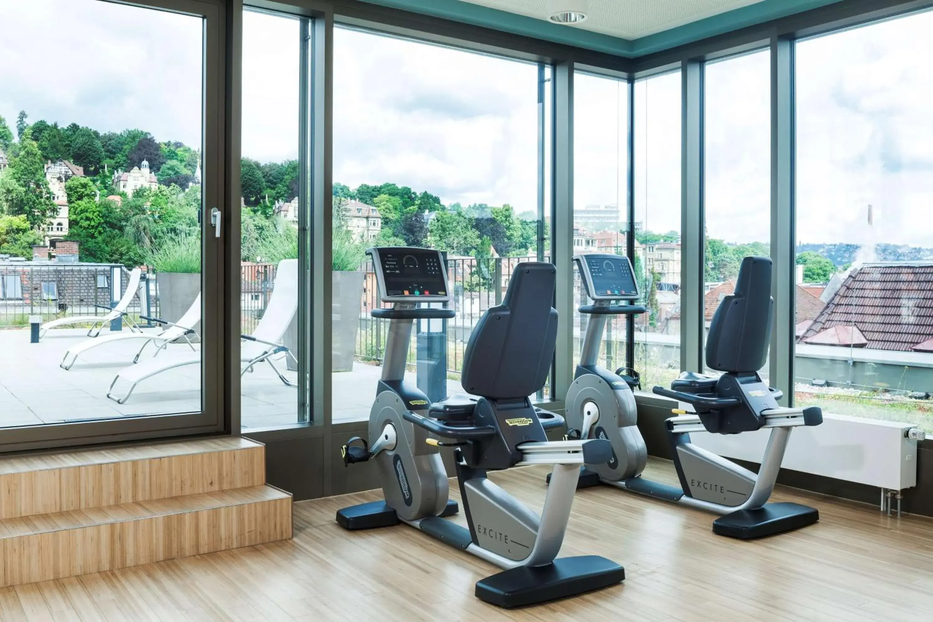 Fitness centre/facilities in Park Inn by Radisson Stuttgart Fitness centre/facilities in Park Inn by Radisson Stuttgart