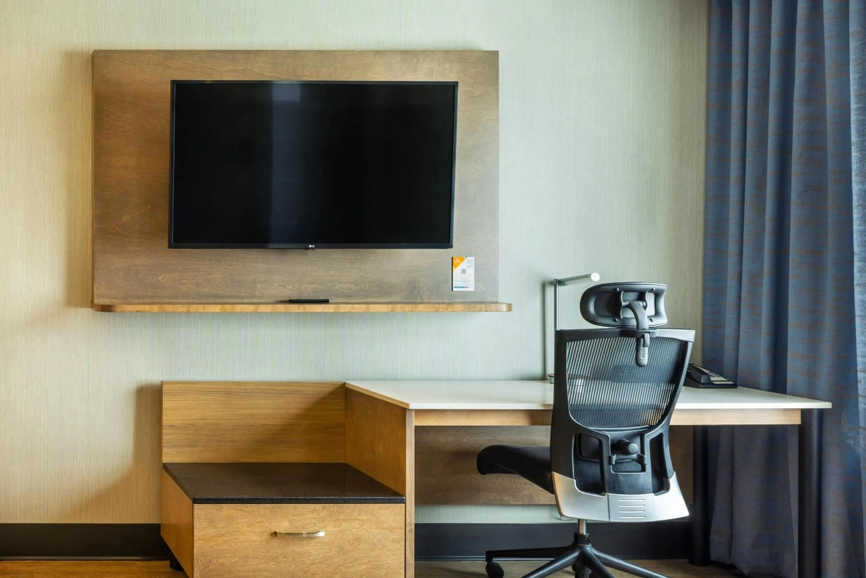 Bedroom in Quality Inn & Suites