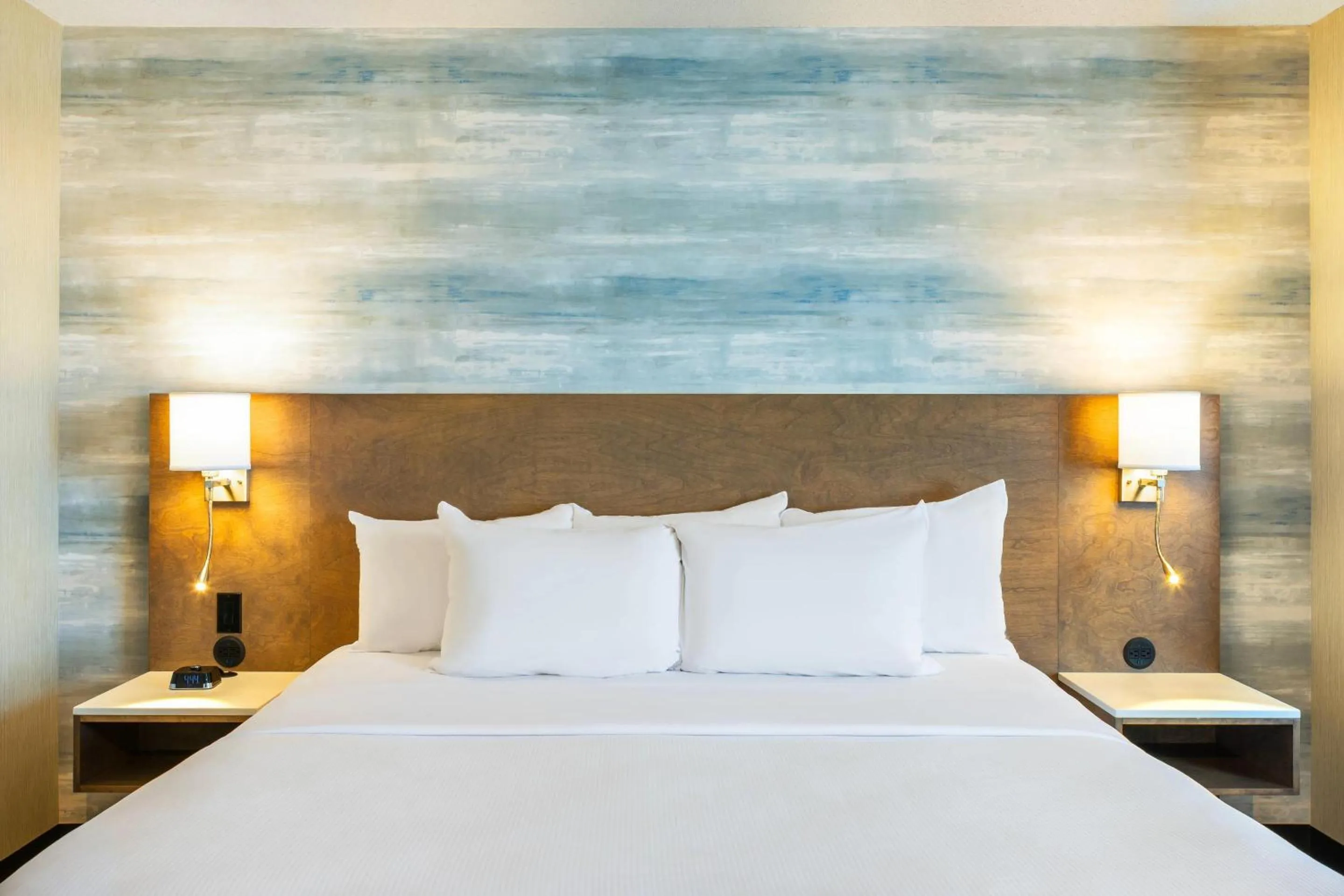 Bedroom, Bed in Quality Inn & Suites