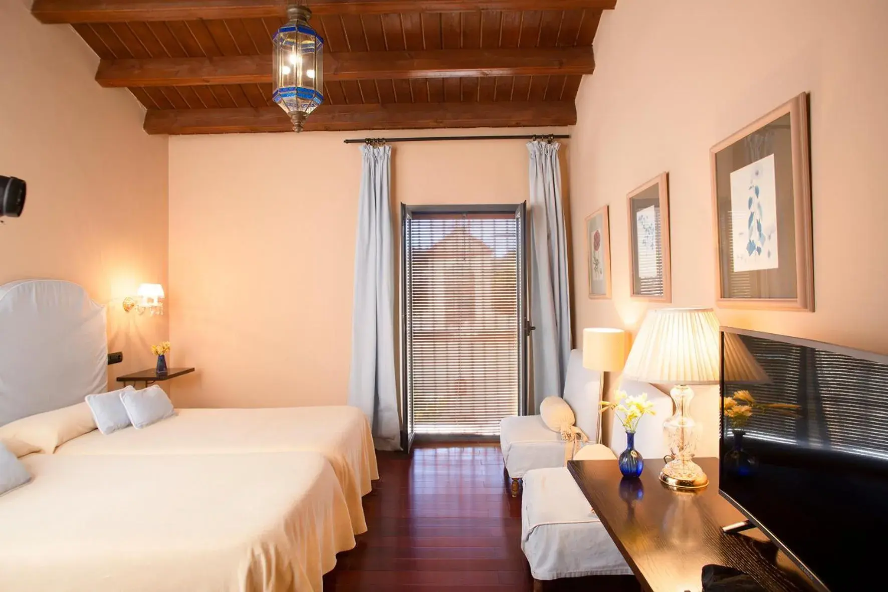 Superior Double Room in La Posada del Moro Superior Double Room in La Posada del Moro