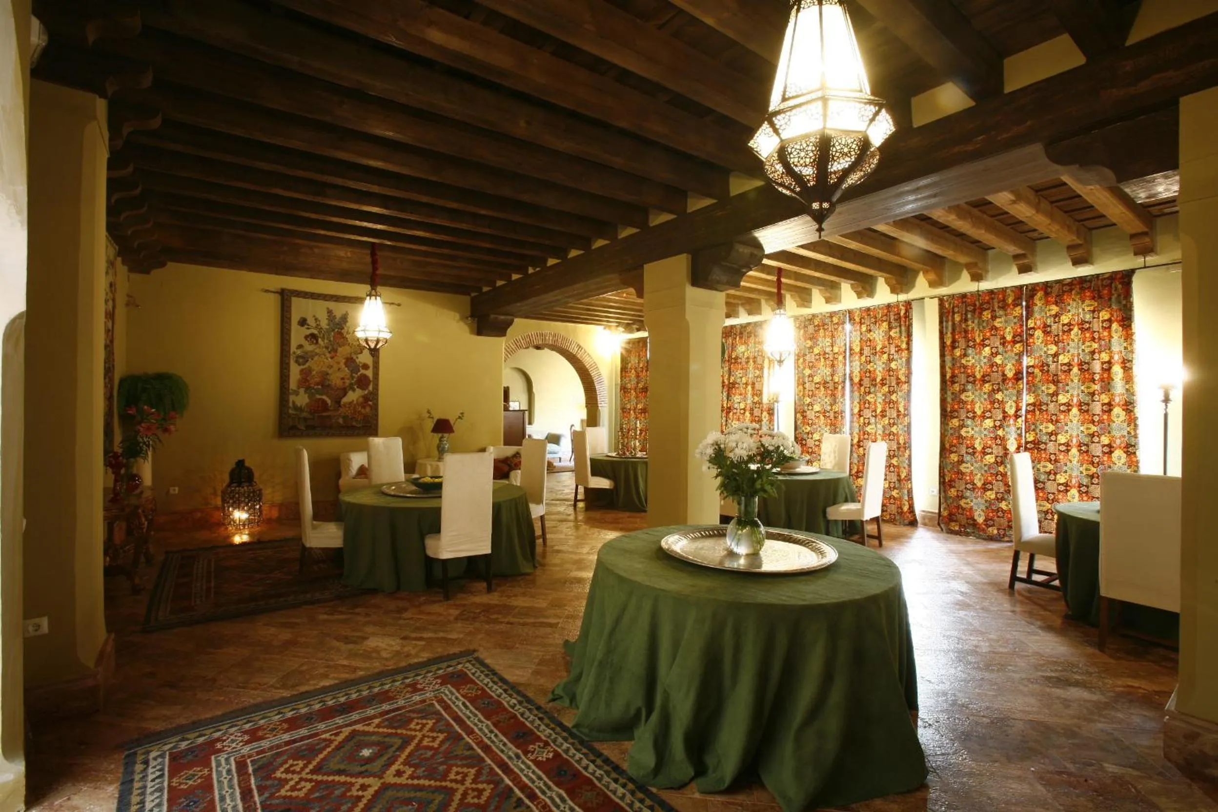 Communal lounge/ TV room in La Posada del Moro